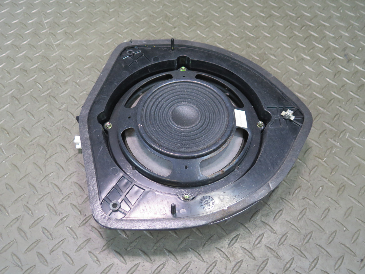 03-06 Chevrolet SSR Set of 2 Front Left & Right Door Bose Woofer Speaker OEM