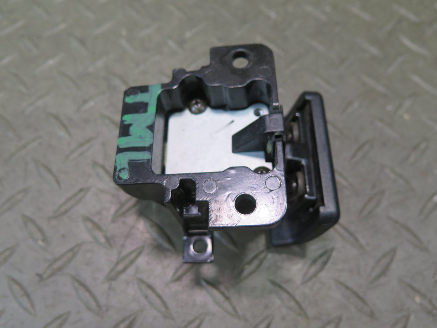 00-05 Toyota MR2 Spyder ZZW30L TOP Roof Lock Latch Pull Release Handle OEM