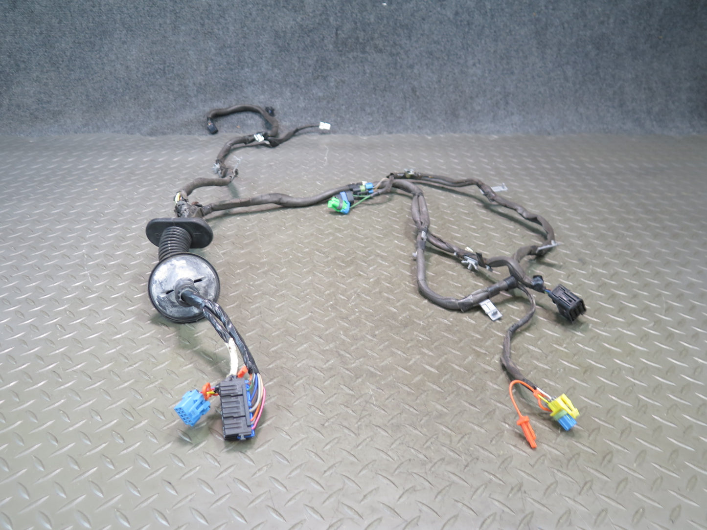 03-06 Chevrolet SSR Left Driver Door Wire Wiring Harness OEM