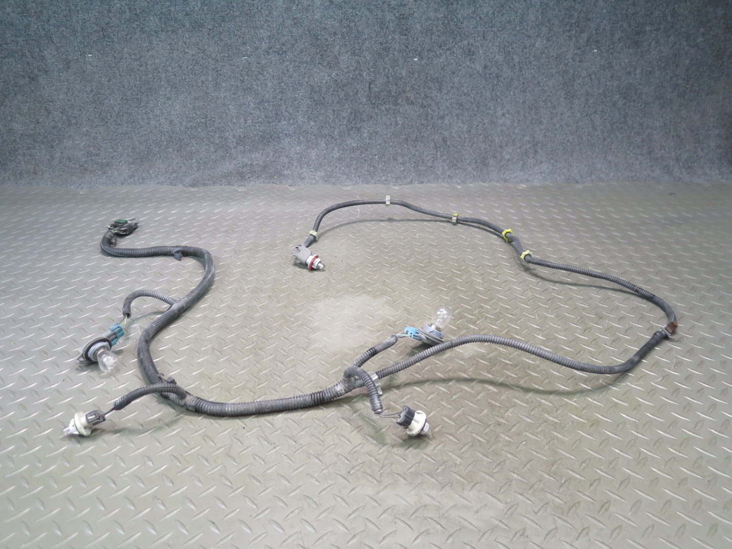03-06 Chevrolet SSR Rear Bumper Wire Wiring Harness OEM