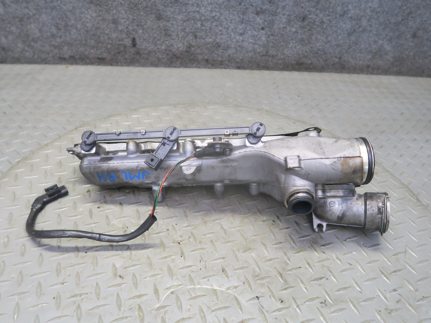 10-11 Mercedes W164 ML350 OM642 Diesel Right Engine Air Intake Manifold OEM
