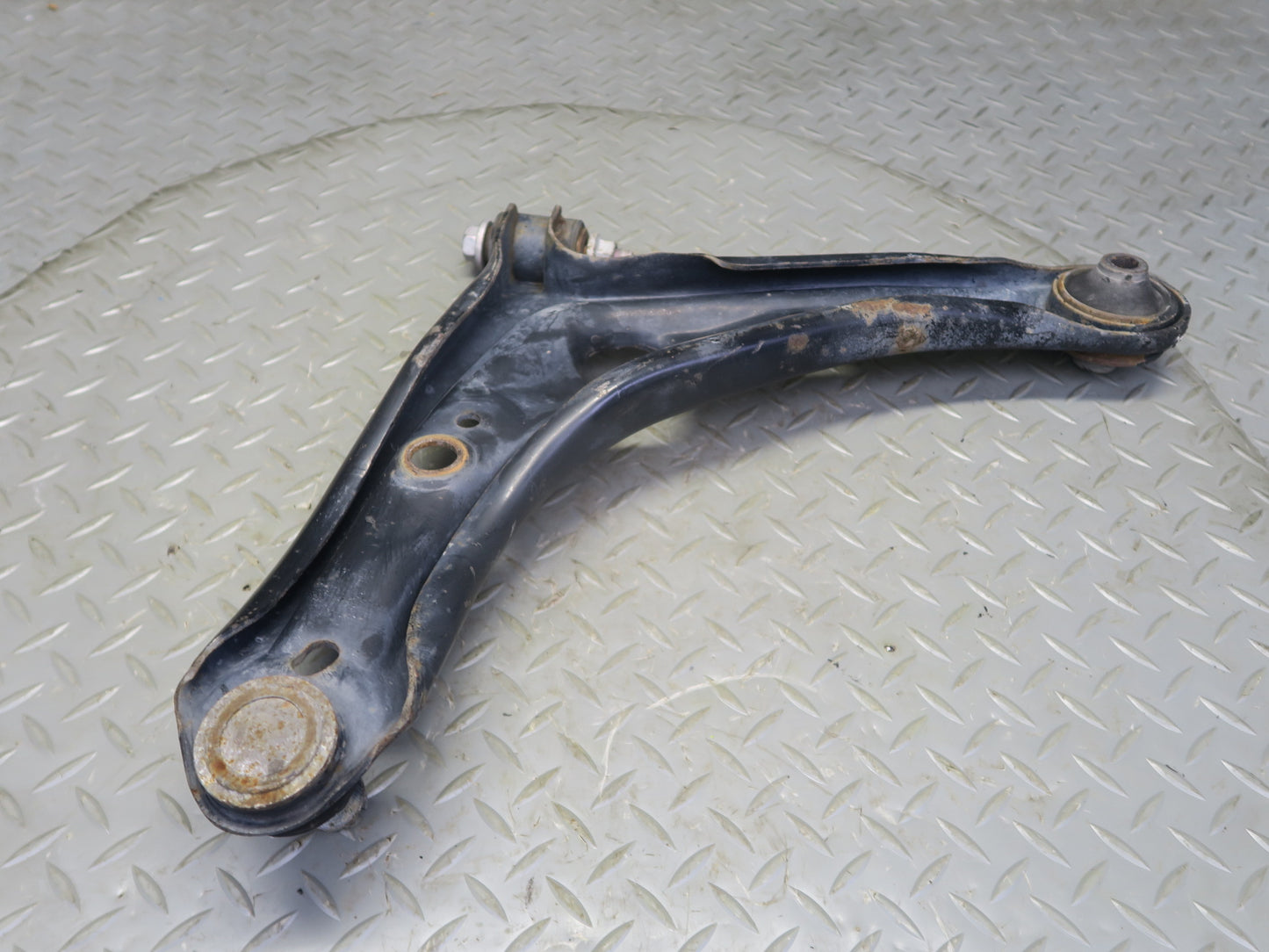 00-05 Toyota MR2 Spyder ZZW30L Front Right Suspension Lower Control Arm OEM
