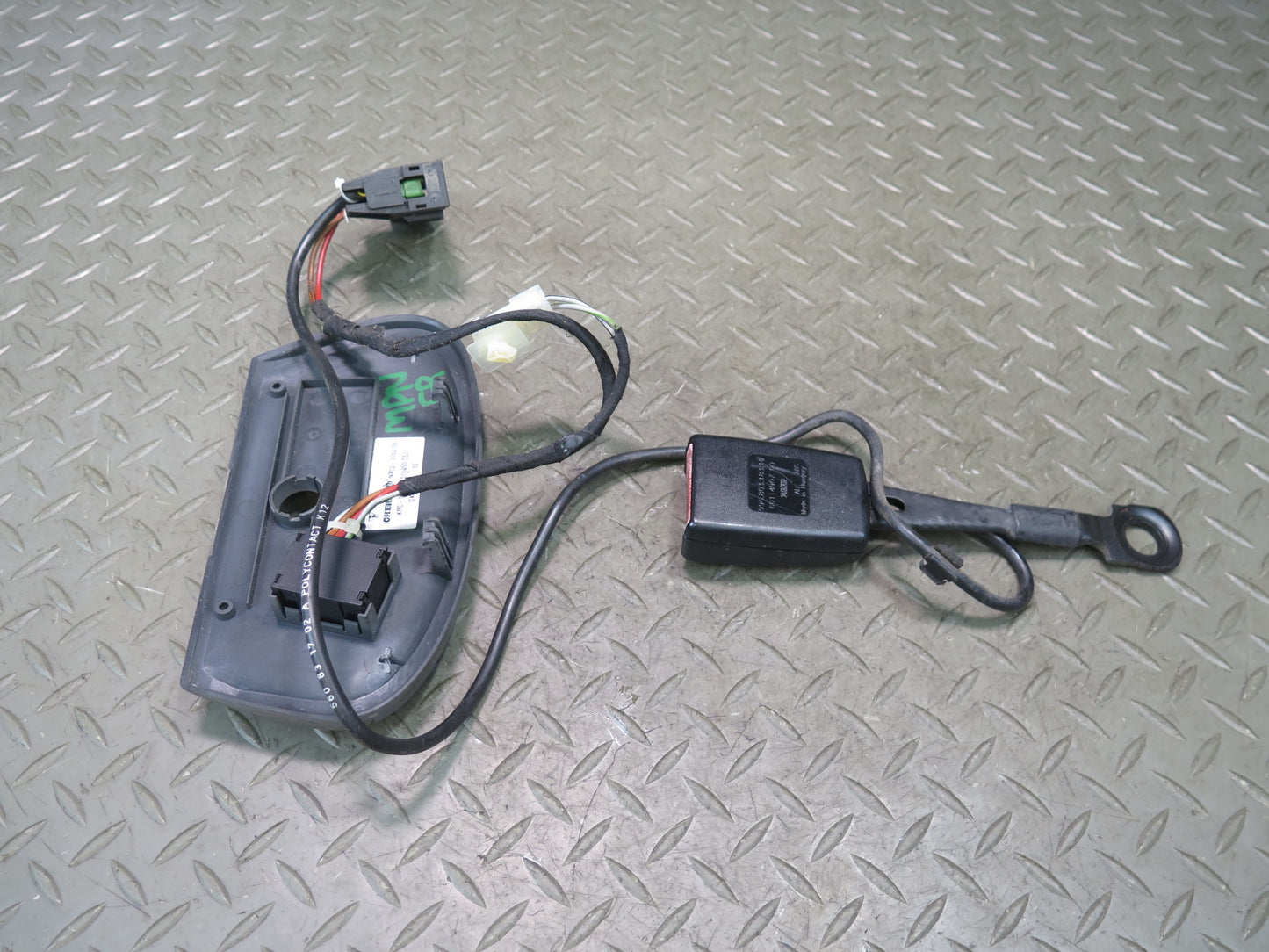 1999-2005 Porsche 911 Carrera 996 Front Right Seat Adjust Switch W/ Trim