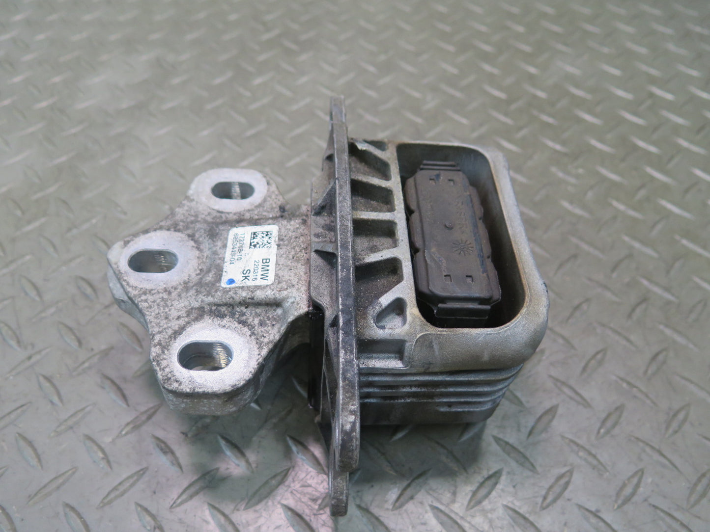 14-24 Mini Cooper S F54 F55 F56 F57 Transmission Mount Support 6853449 OEM