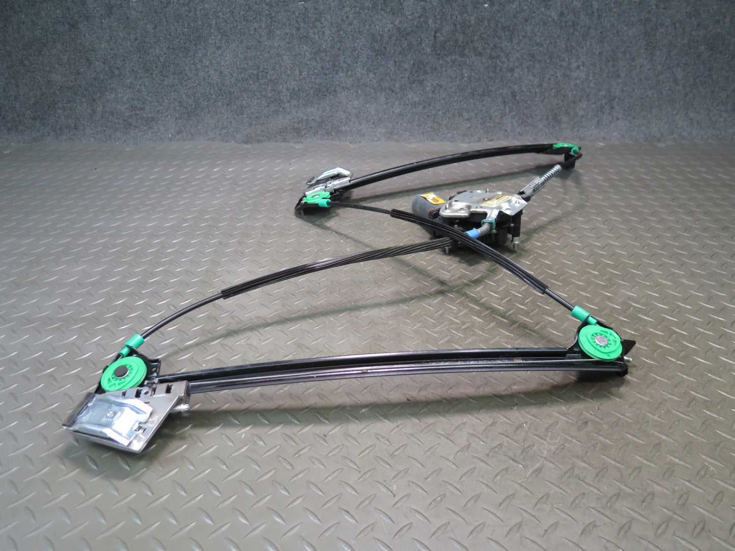 1999-2004 Porsche 911 996 Right Door Window Regulator w Motor 99654207604
