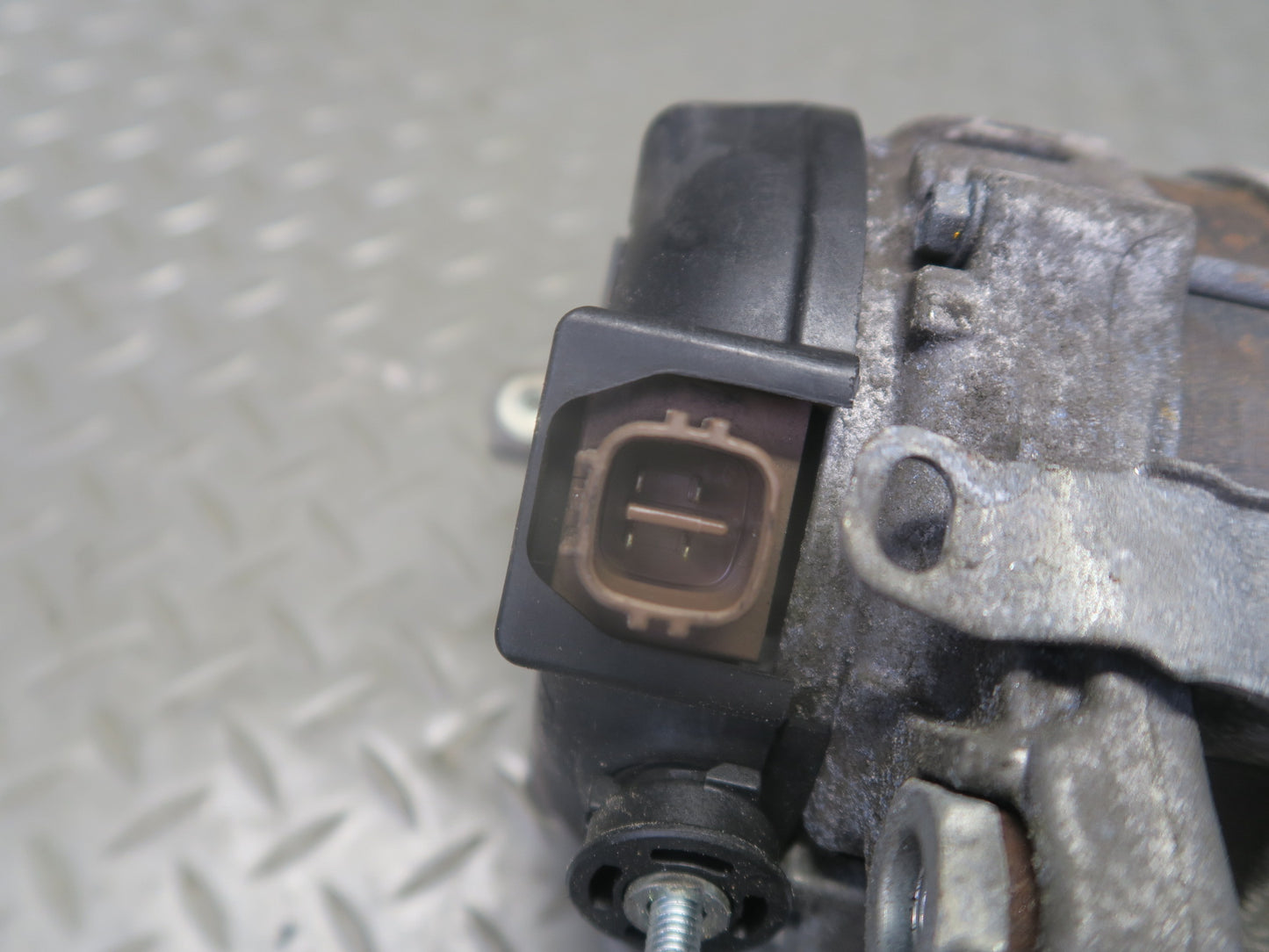 15-17 Lexus RC350 RC300 3.5L Engine Alternator Generator 150A 27060-31212 OEM