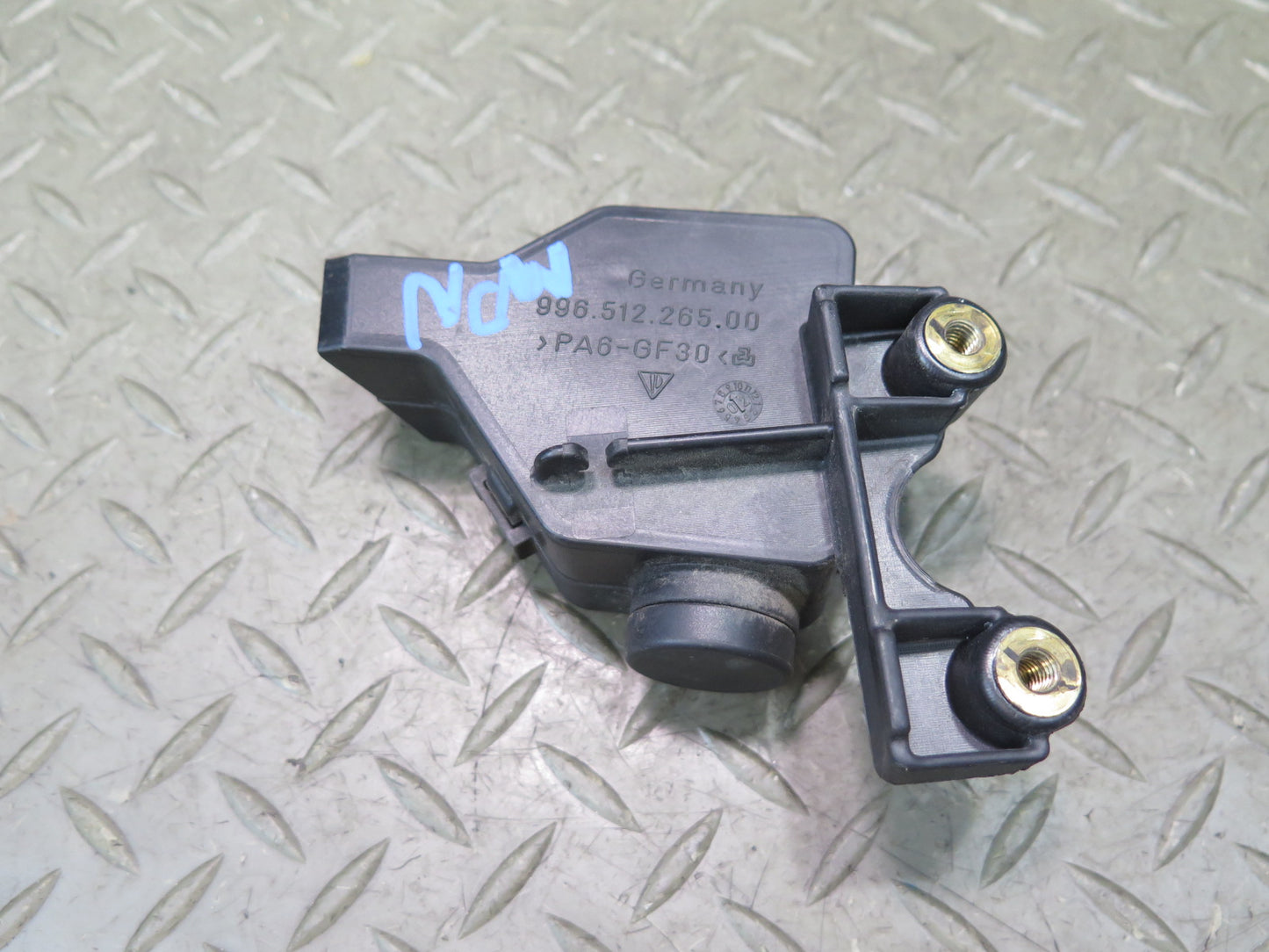 2002-2005 Porsche 911 996 Rear Trunk Lid Lock Latch Release Actuator