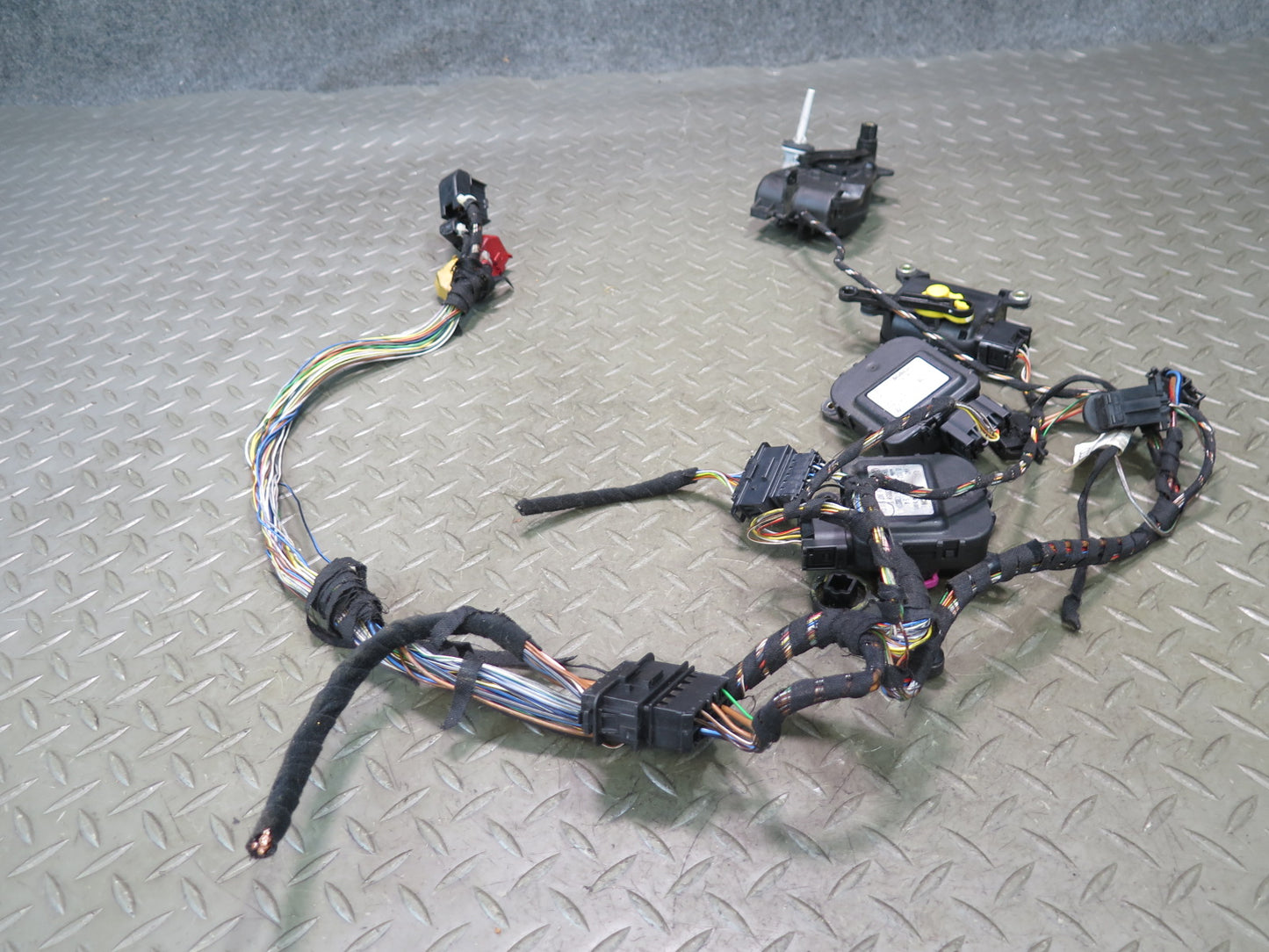 1999-2004 Porsche 911 996 A/C Heater Flap Servo Door Actuator Motor Wiring Set