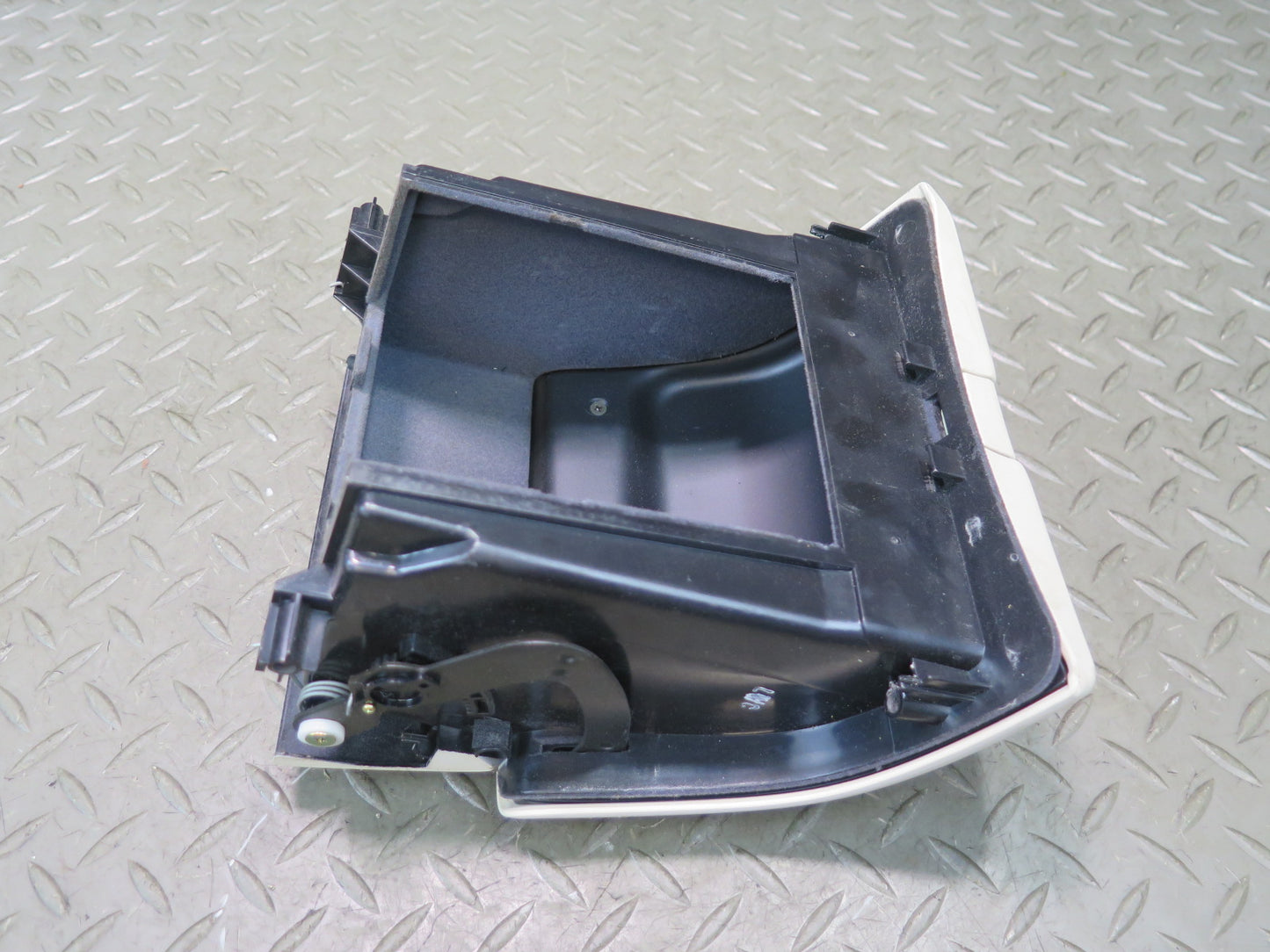 02-10 Lexus UZZ40L SC43 Rear Center Console Pocket Storage Compartment Ecru OEM