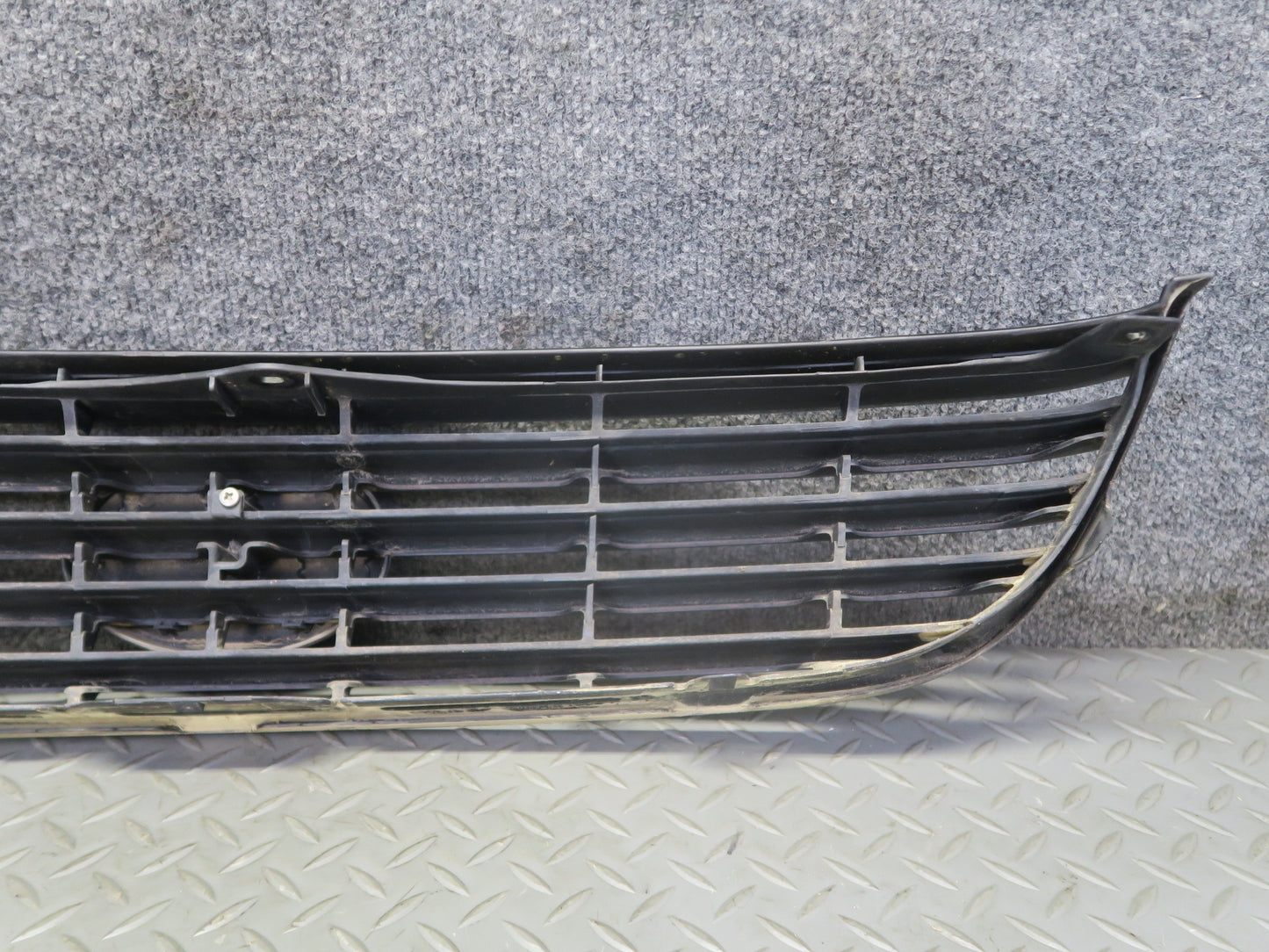 02-05 Lexus UZZ40L SC430 Front Bumper Grille Trim w Emblem 53111-24040 OEM