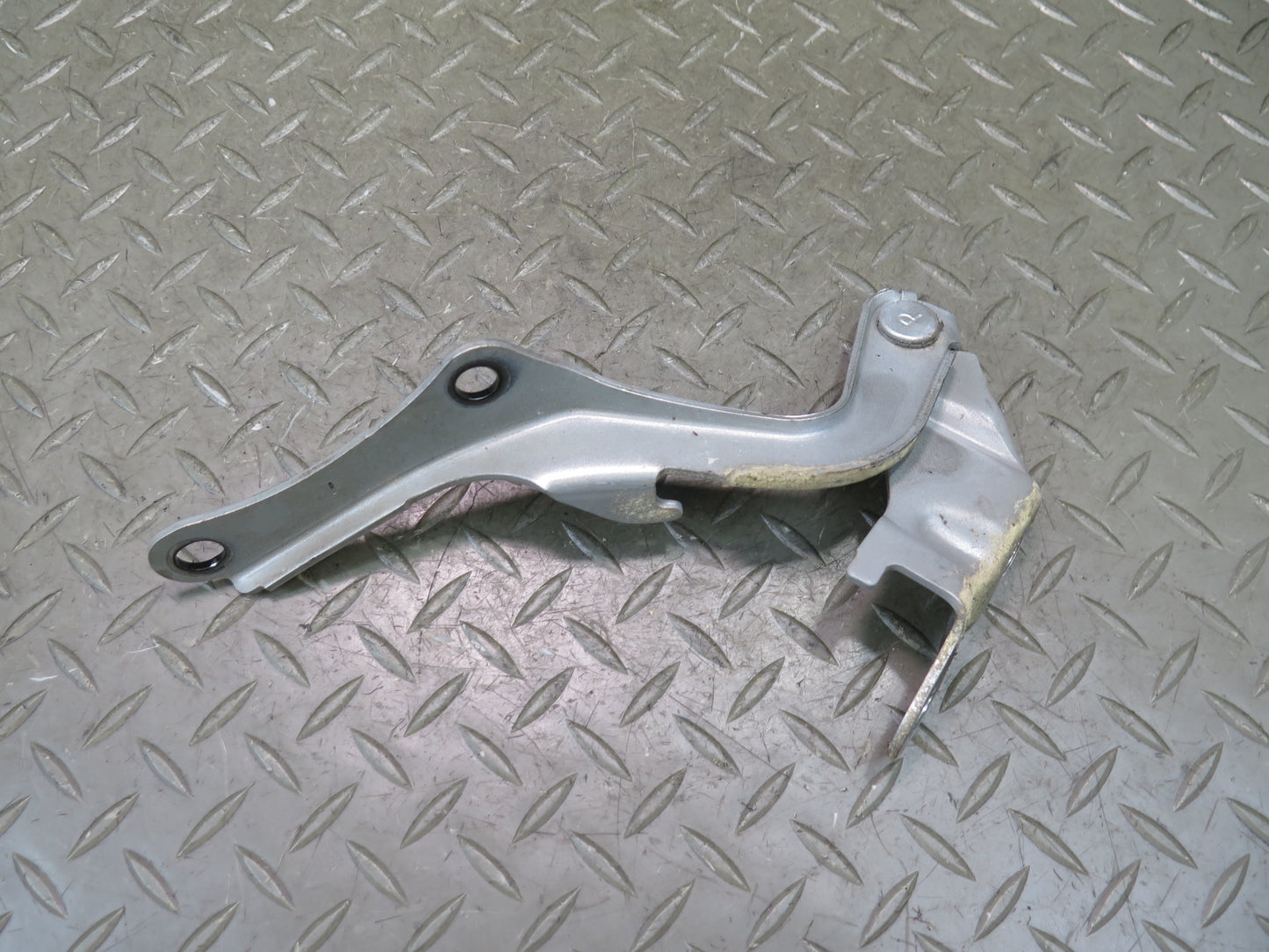 02-10 Lexus UZZ40L SC430 Front Left & Right Hood Bonnet Hinge Silver Set OEM