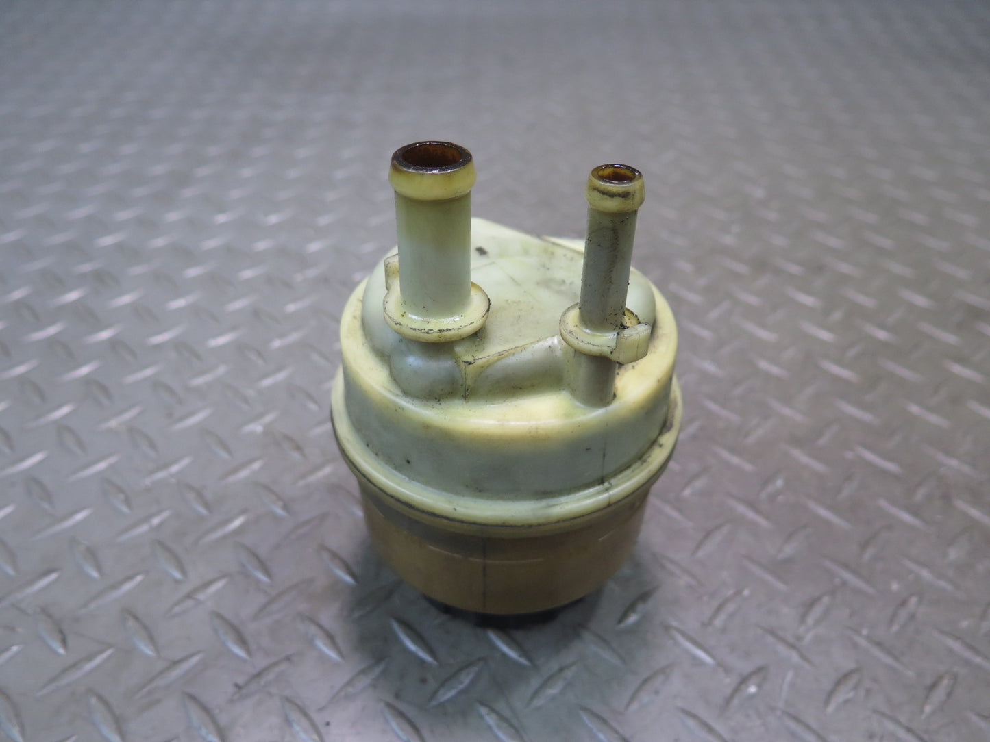 02-10 Lexus UZZ40L SC430 Power Steering Fluid Reservoir Tank OEM