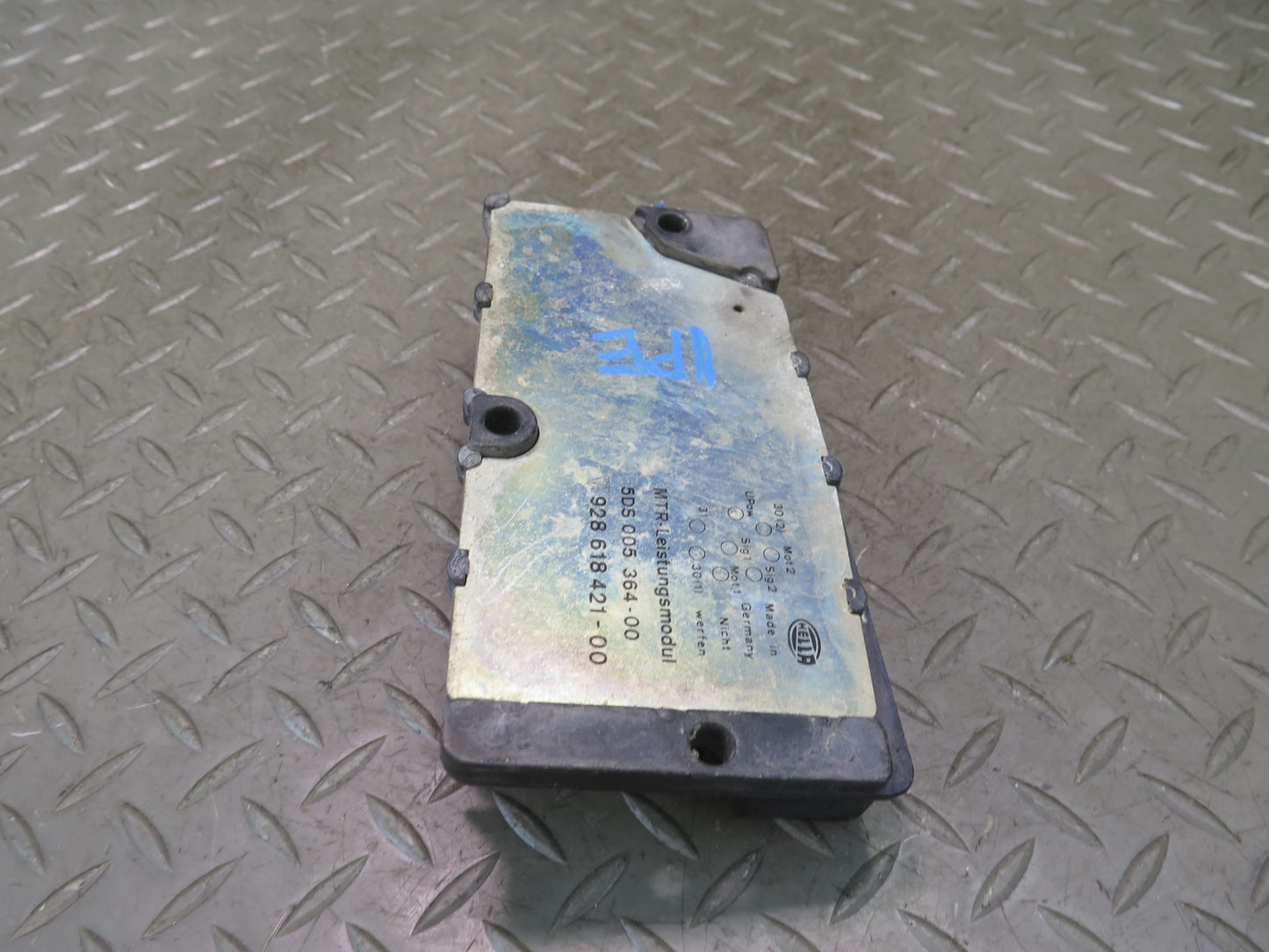 1987-1991 Porsche 928 S4 Radiator Cooling Fan Output Amplifier 92861842100