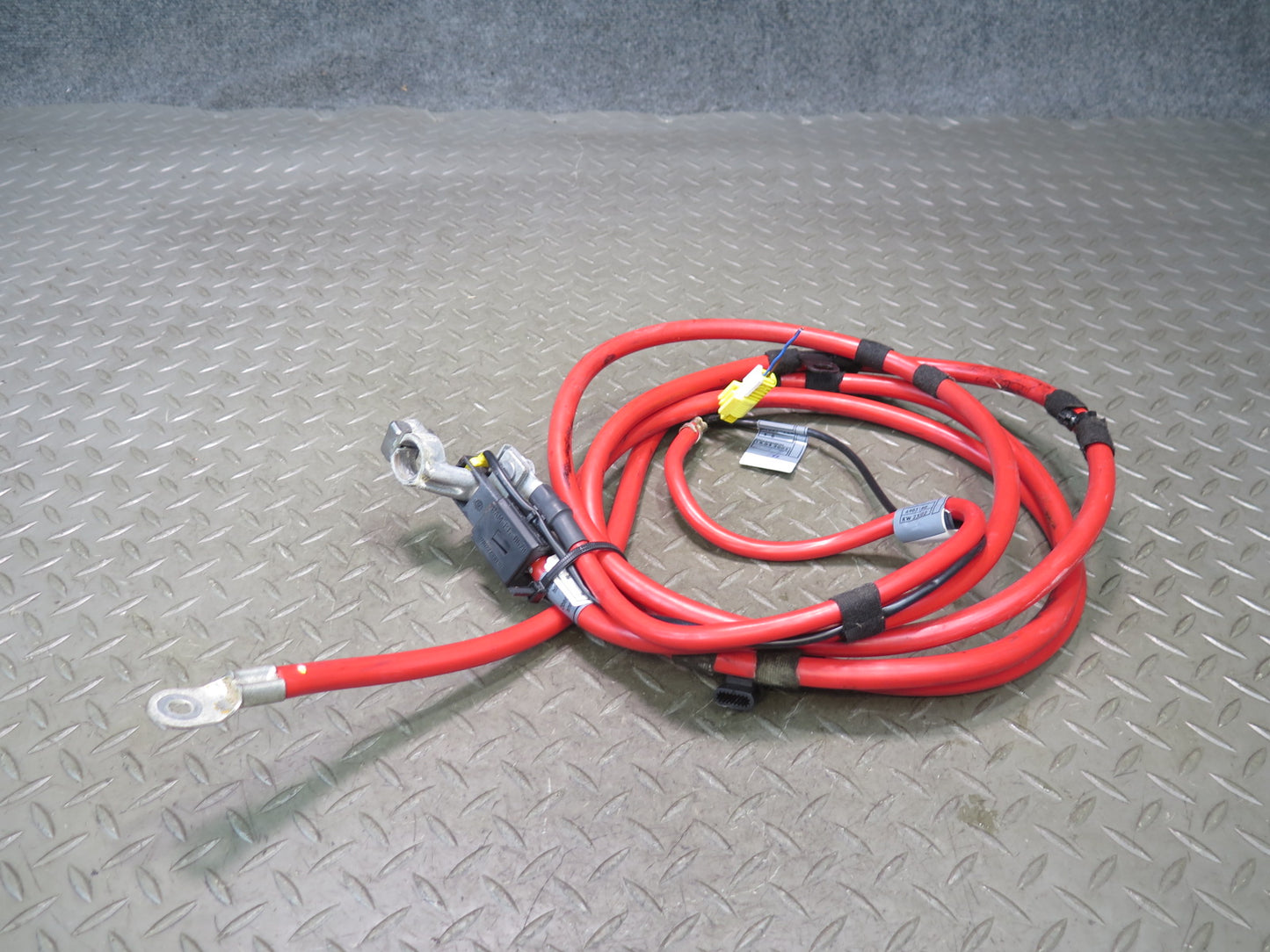 01-06 BMW E46 330ci M54 Convertible Plus Pole Positive Battery Cable OEM