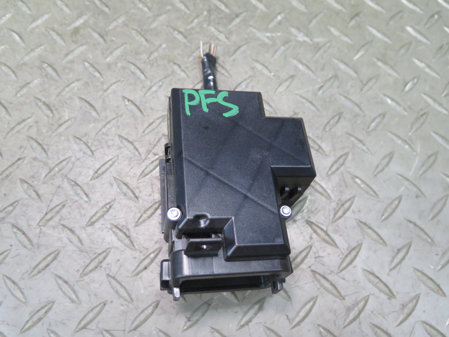 10-17 Audi 8T A5 S5 RS5 Ignition Switch KEY Reader 8K0909131D OEM