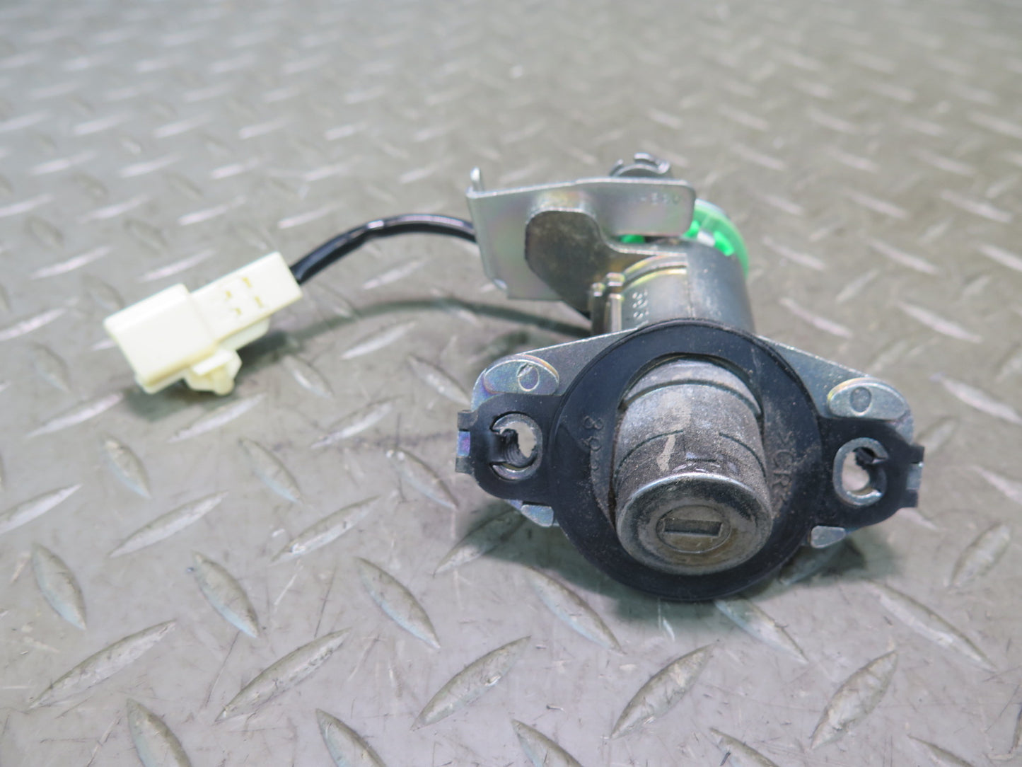 2005 Lexus UCF30L LS430 3UZFE Engine ECU ECM Ignition Trunk Door Lock KEY Set
