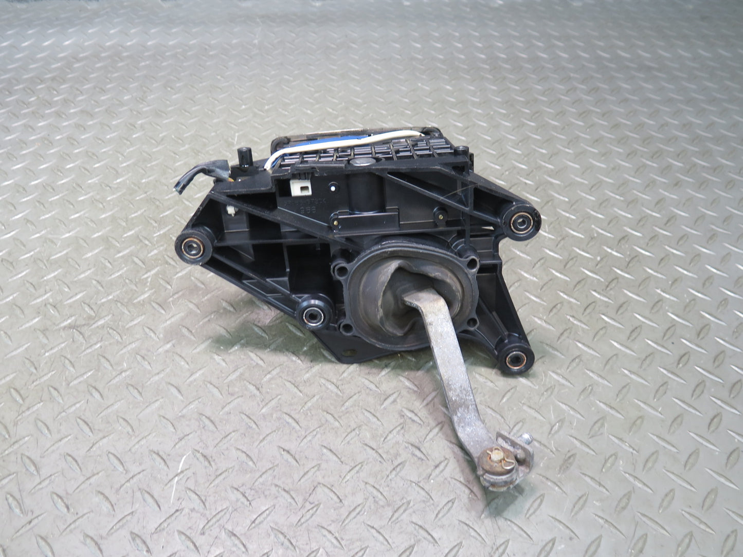 04-06 Lexus UCF30L LS430 A/T Automatic Transmission Shifter OEM