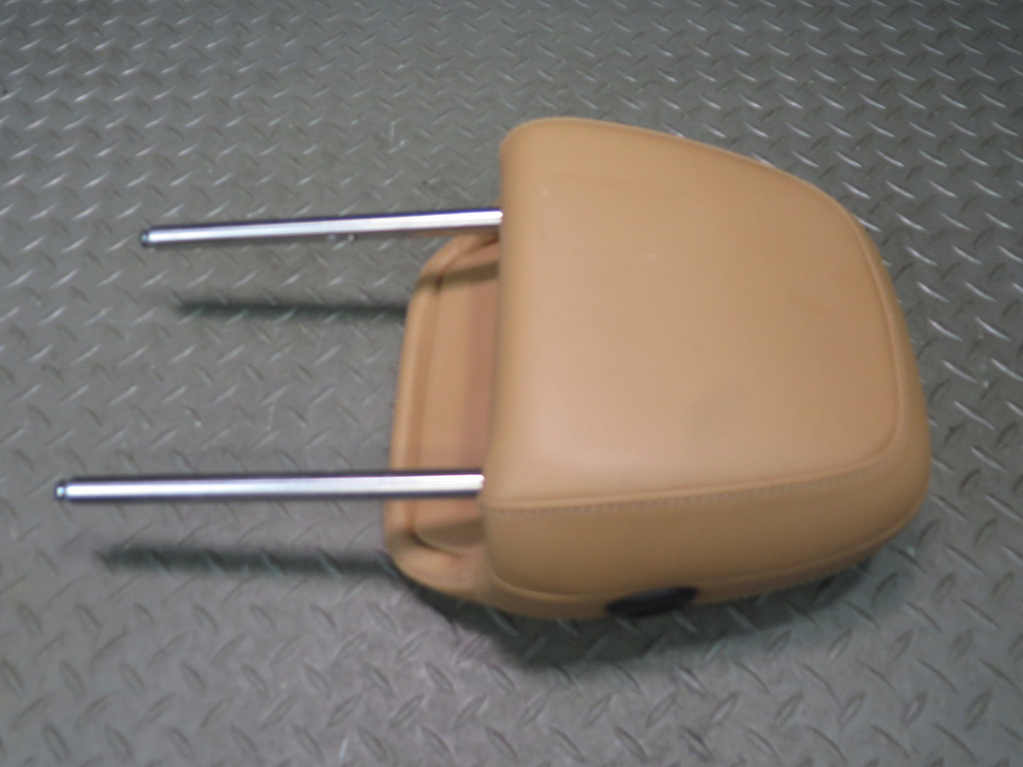 2011-2018 Porsche Cayenne 958 Front Left & Right Seat Headrest Cognac Set of 2