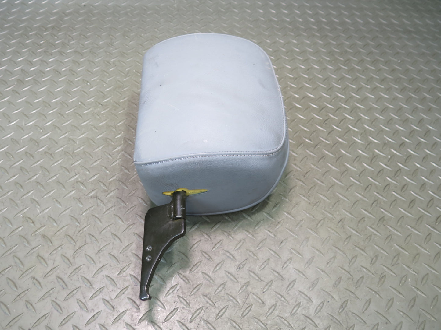 01-06 BMW E46 330ci Convertible Set of 2 Front Leather Seat Headrest Gray OEM