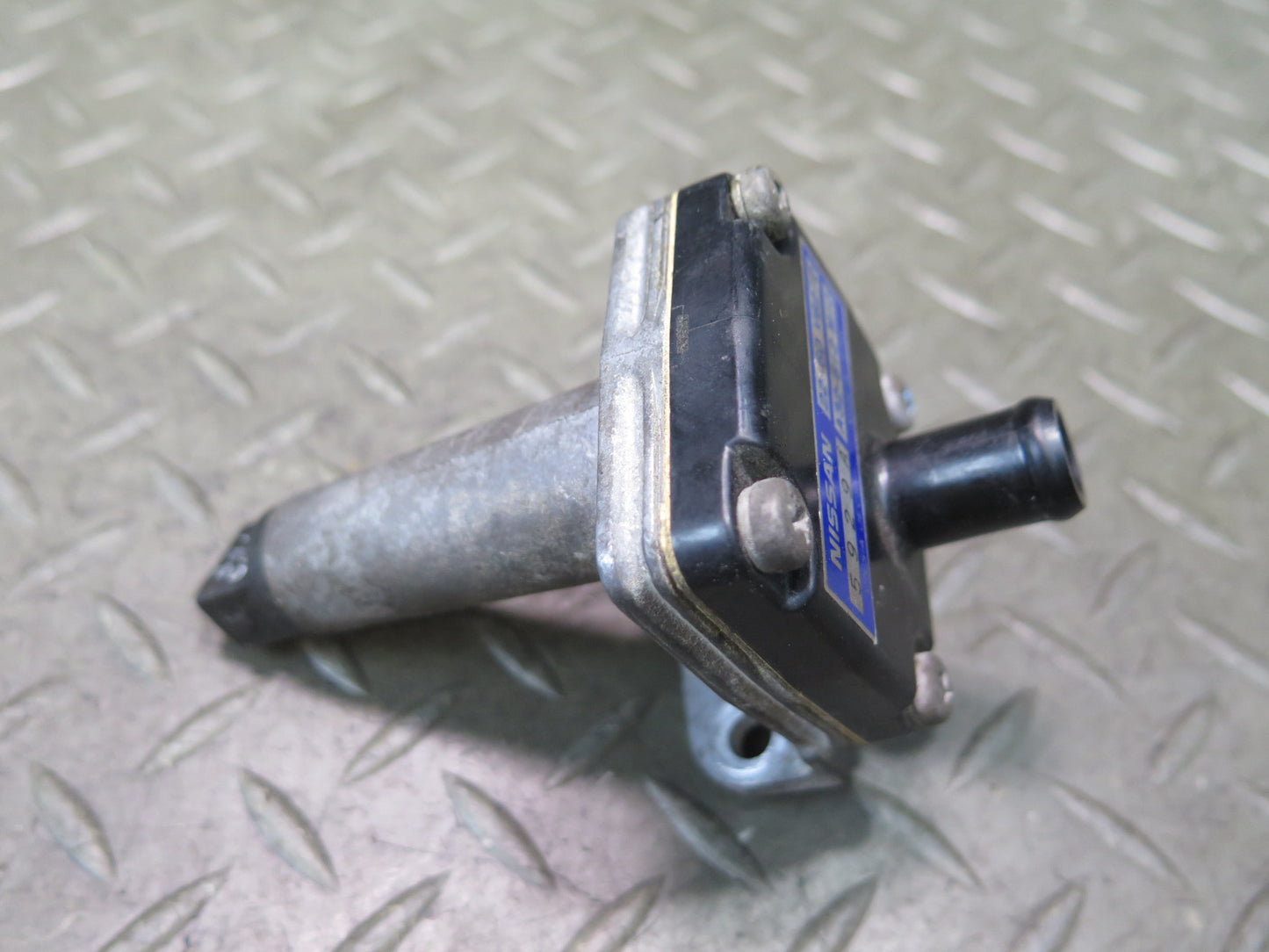 87-89 Nissan Z31 300ZX Idle Air Control Valve 22660-V6210 OEM