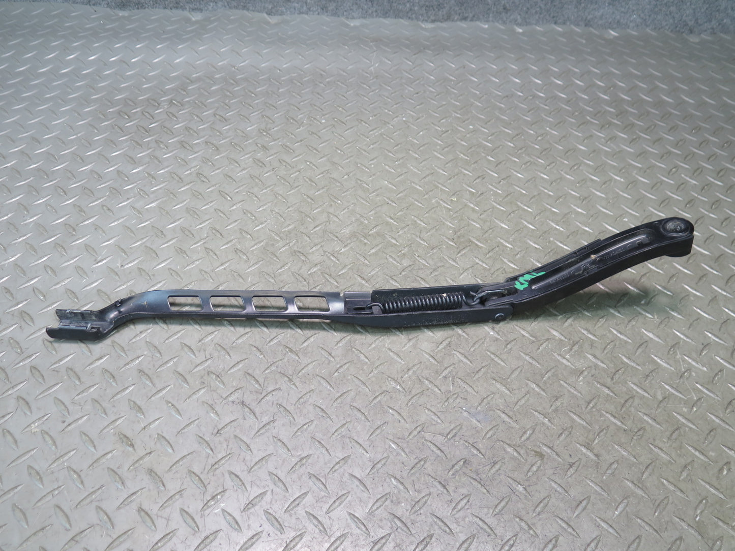 12-15 Mercedes W166 Ml-class Set of 2 Front Left & Right Wiper Arm OEM