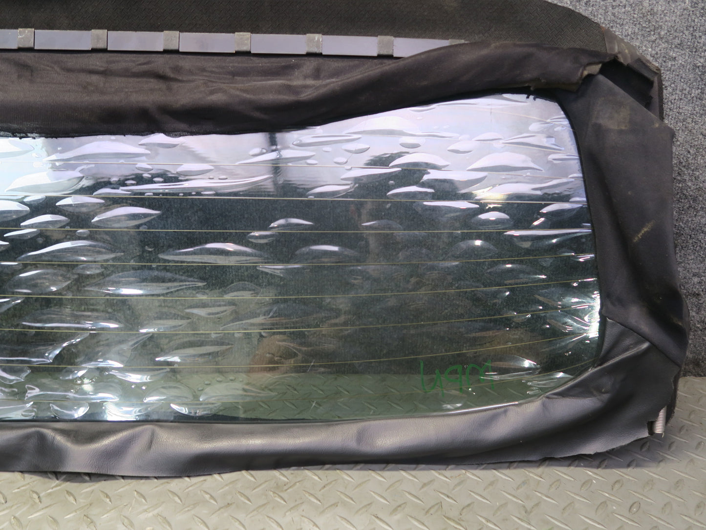 1999-2005 Porsche 911 Carrera 996 Convertible Rear Windshield Glass Window
