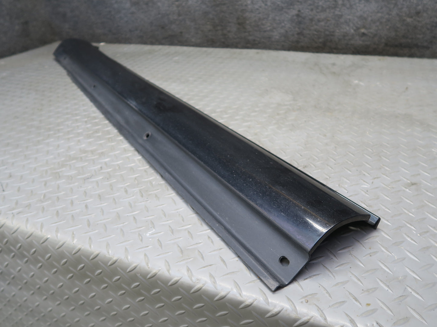 04-06 Lexus UCF30L LS430 Front & Rear Left Side Skirt Rocker Panel Molding OEM