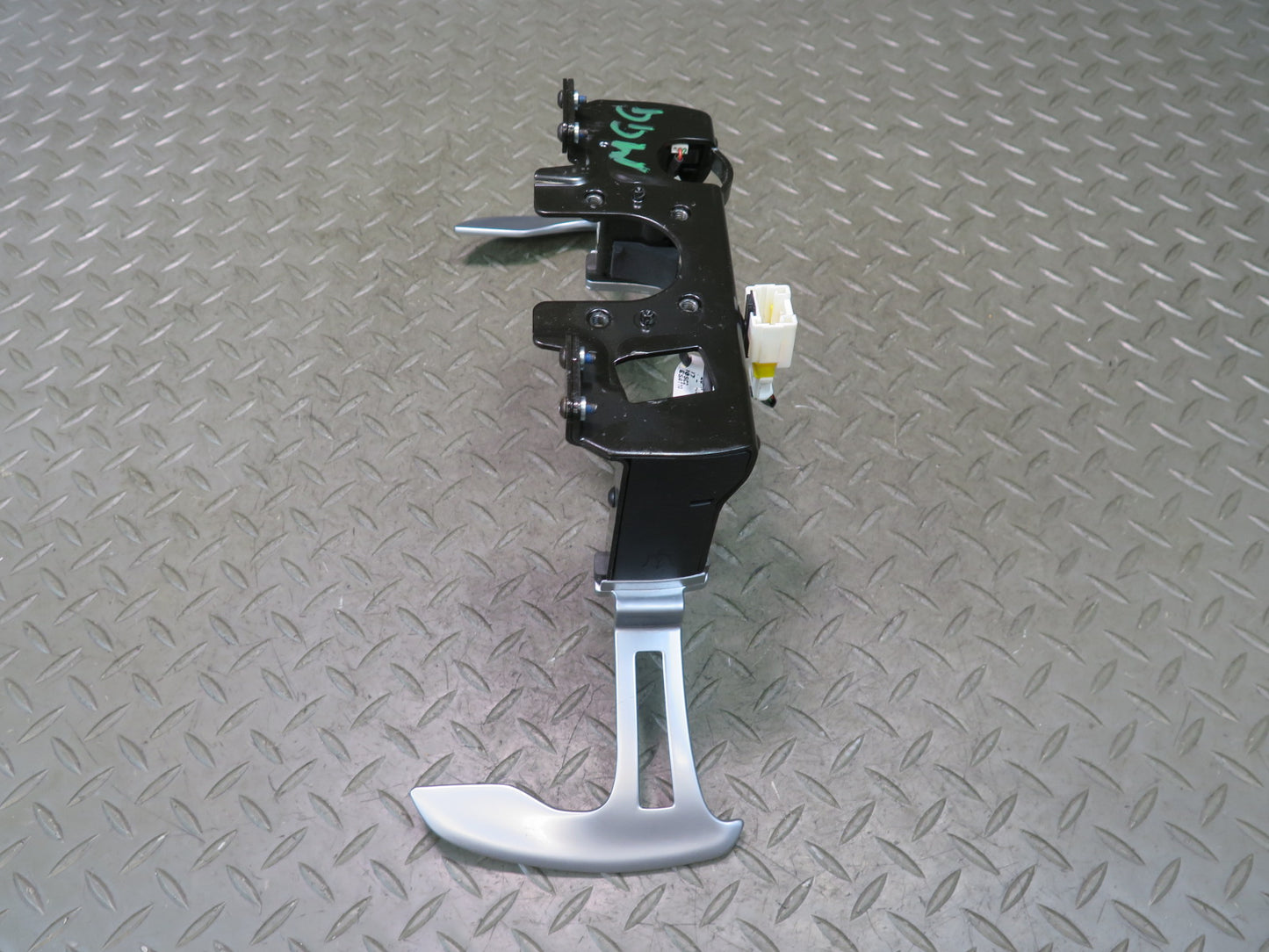 2014-2020 Maserati Ghibli M157 Steering Column Shift Shifter Paddle Switch