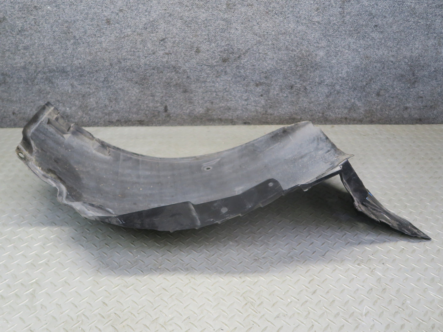 09-20 Nissan Z34 370Z Set of 2 Front Right Fender Splash Shield Guard OEM