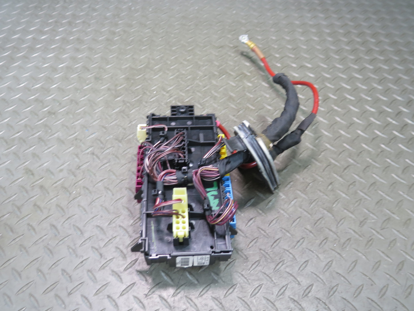 12-15 Mercedes W166 Ml-class Fuse Relay Box Module 1669063801 OEM
