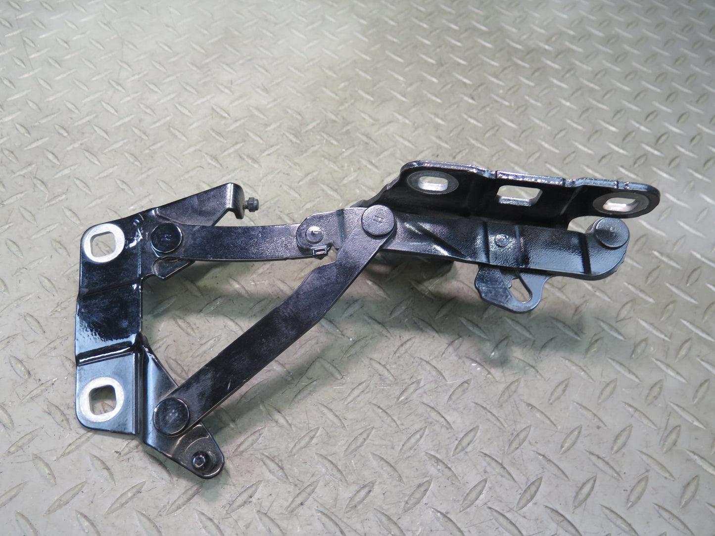 12-15 Mercedes W166 Ml-class Set of 2 Front Left & Right Hood Hinge OEM