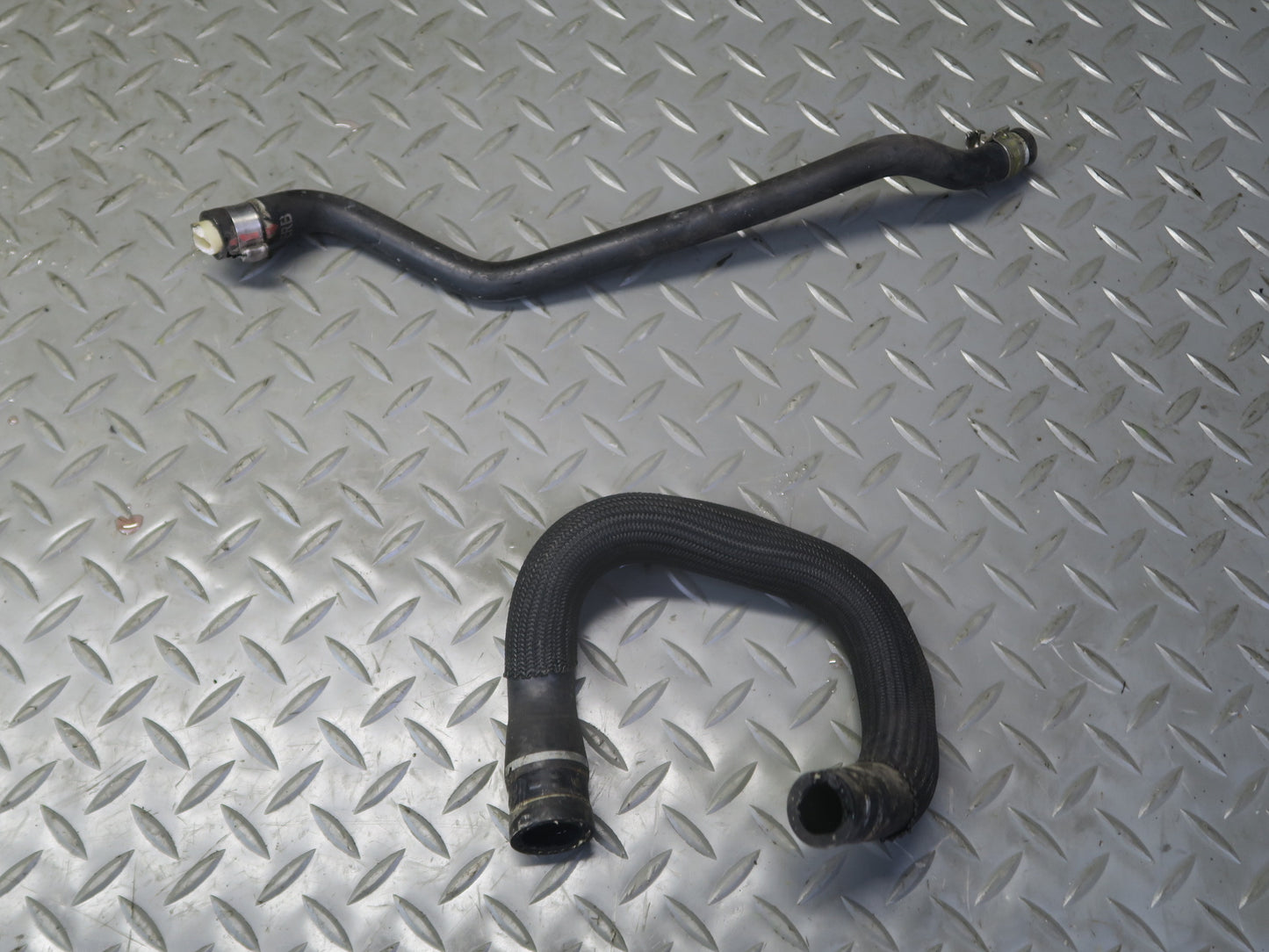2014-2020 Maserati Ghibli M157 SQ4 3.0L Engine Water Coolant Hose Line Pipe Set