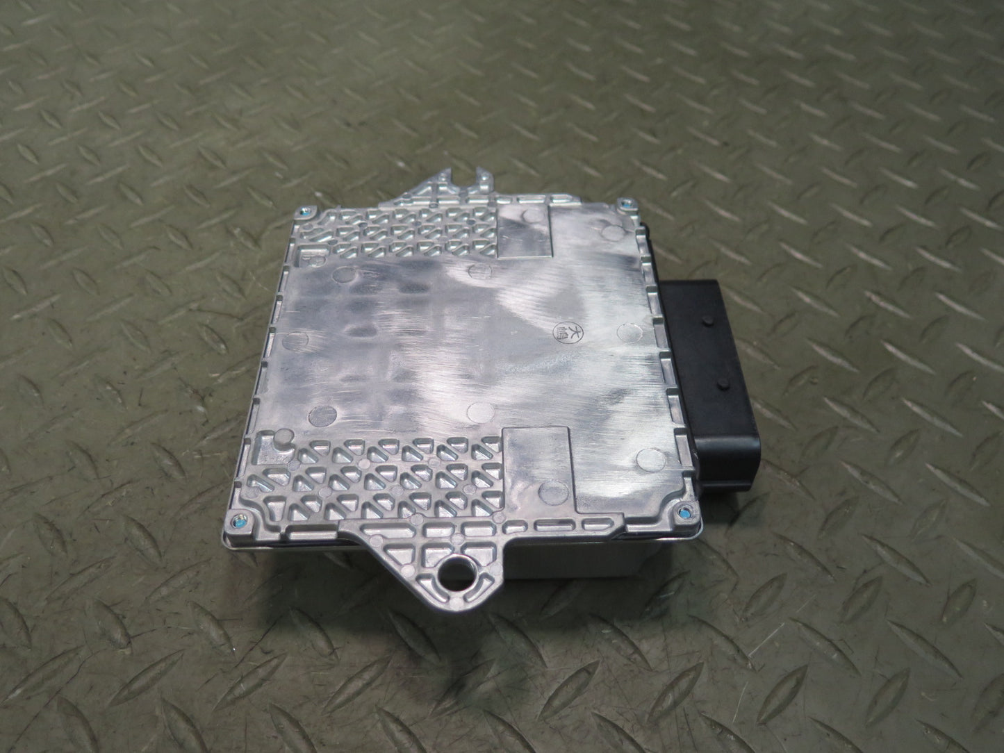 12-14 Nissan Z34 370Z VQ37VHR Variable Valve Control Module Unit 23751-3EV0A OEM