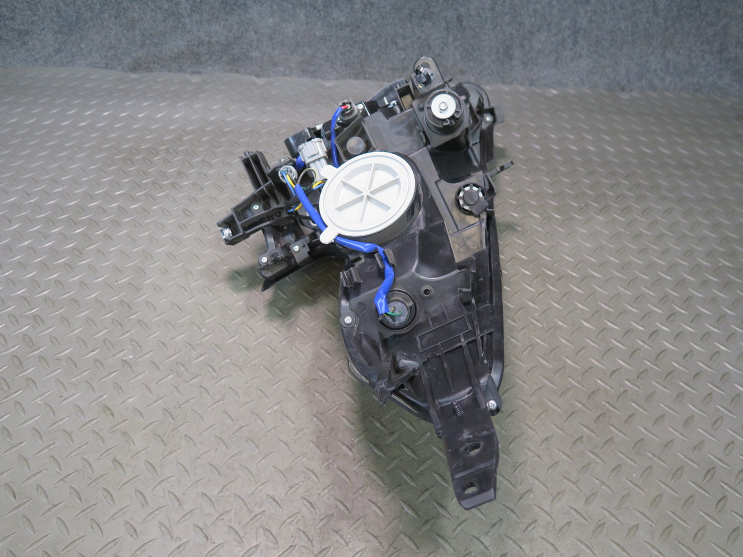 09-17 Nissan Z34 370Z Front Right Passenger Side Xenon HID Headlight Lamp OEM