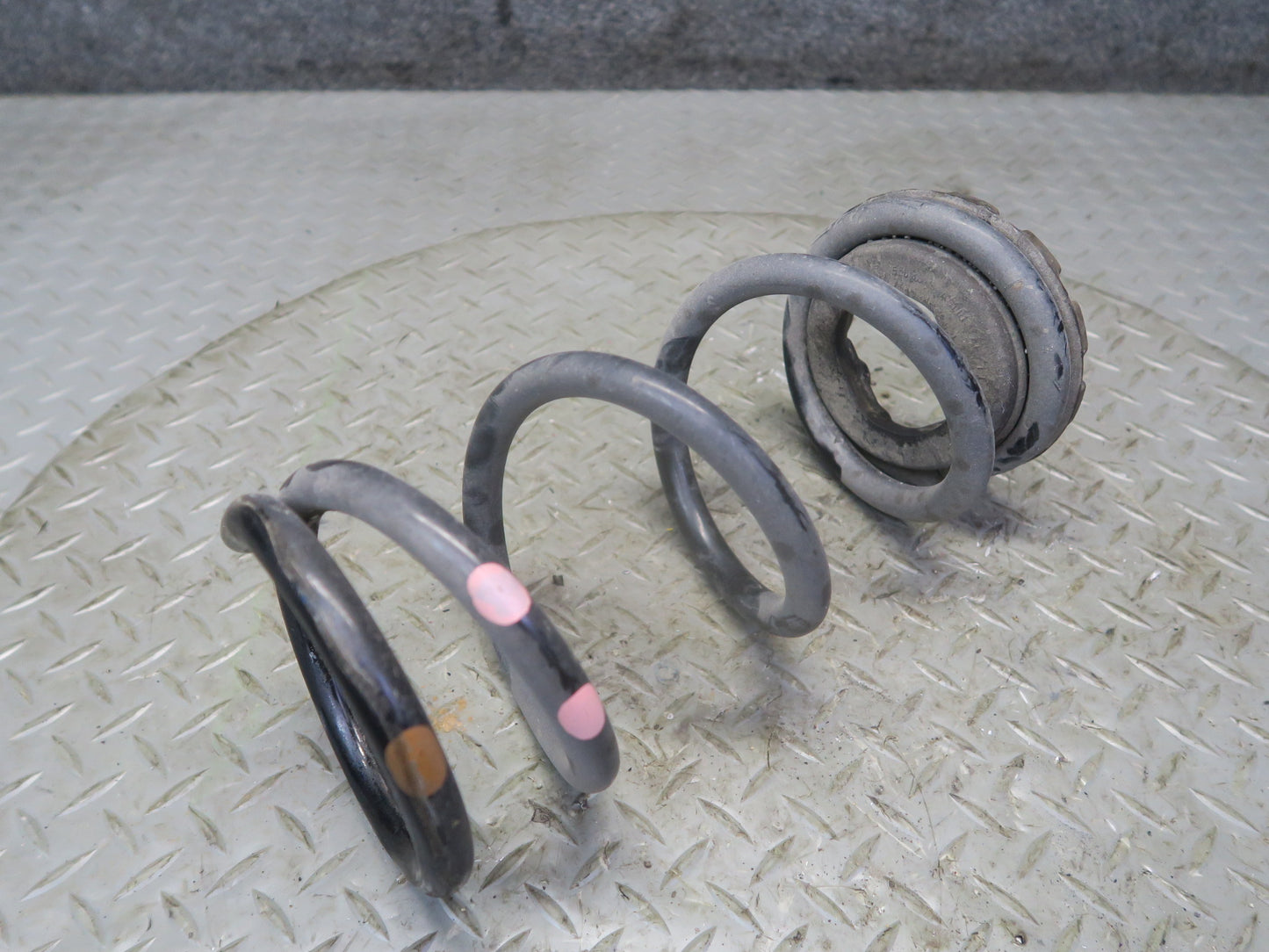 09-20 Nissan 370Z Z34 Coupe Set of 2 Rear Left & Right Coil Spring OEM