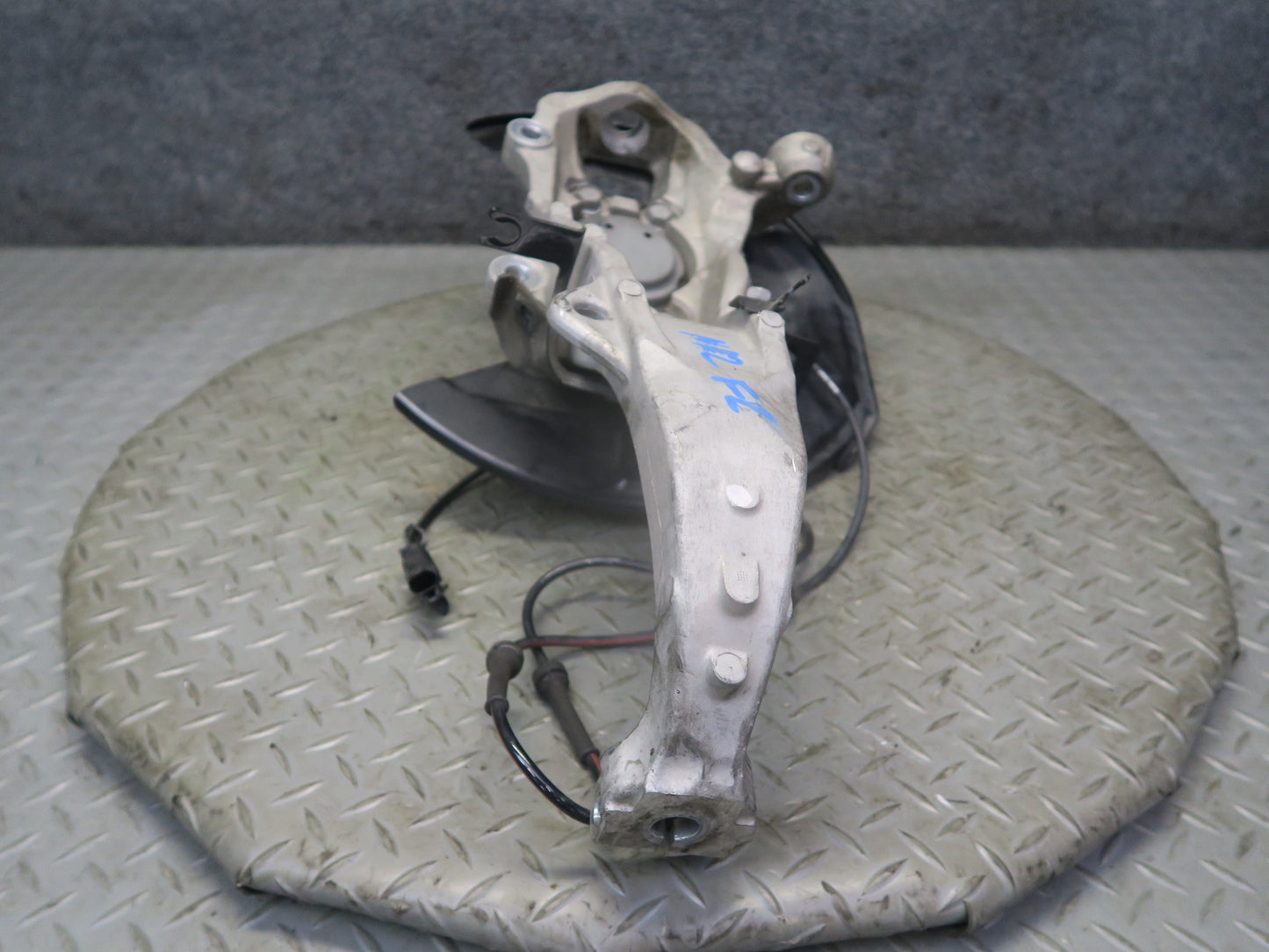 12-13 Nissan Z34 370Z Front Left Spindle Knuckle Wheel Hub Bearing 31K Miles OEM