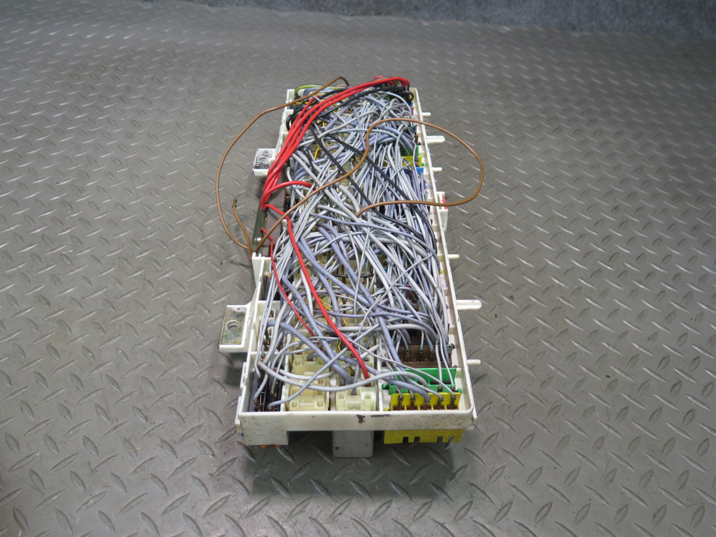 1986 Porsche 928 Fuse Relay Box Module 92861001028