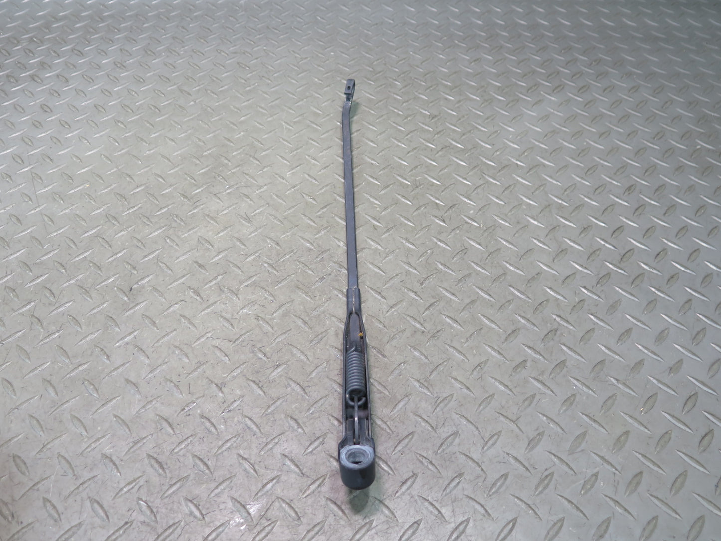 1983-1995 Porsche 928 Front Left & Right Windshield Wiper Arm Set of 2