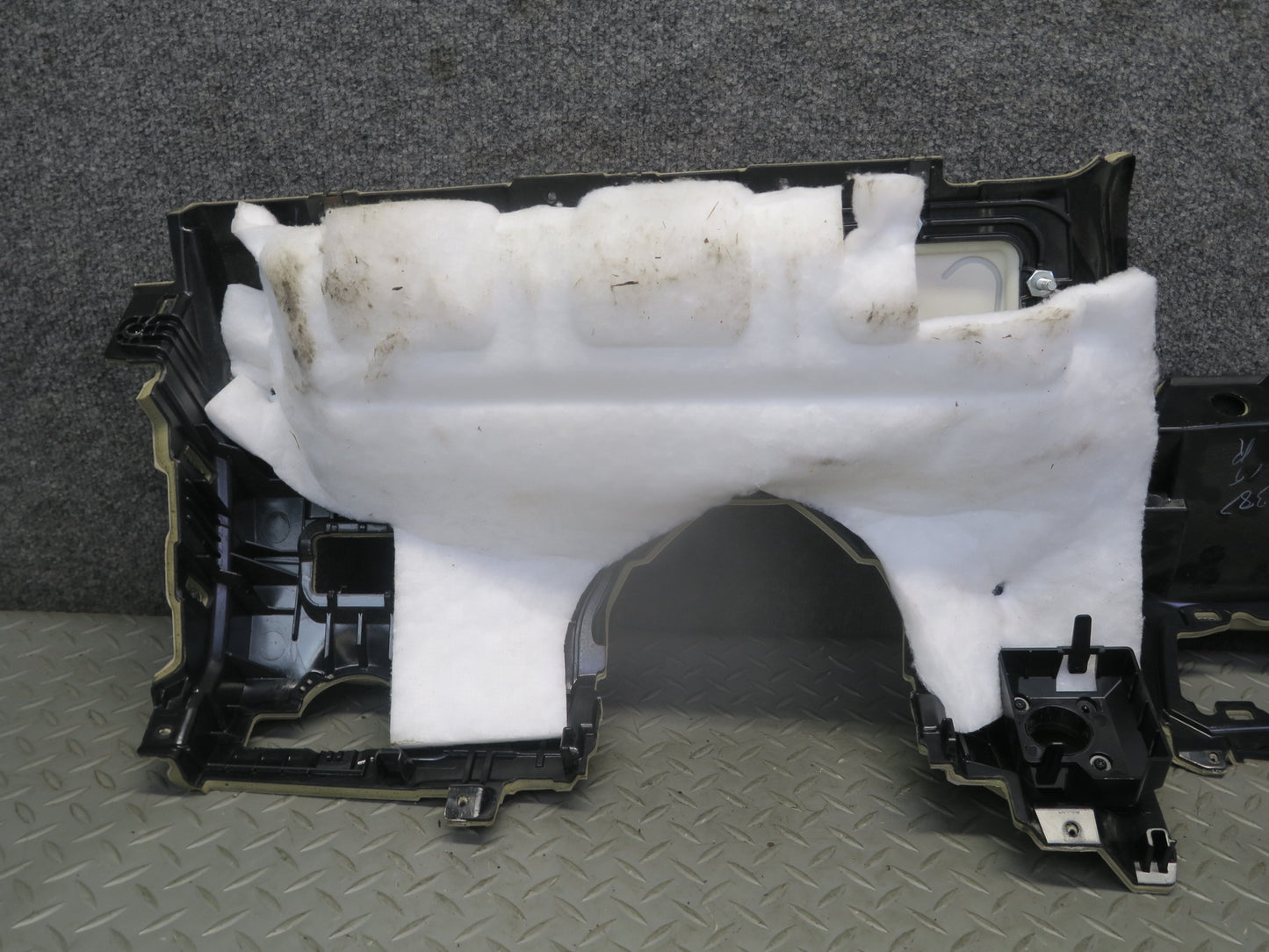 12-15 Mercedes W166 Ml-class Dash Front Left Lower Knee Trim Cover Panel OEM