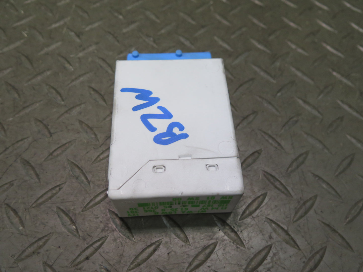 96-02 BMW E36/7 Z3 Windshield Wiper Relay Control Module 8366381 OEM