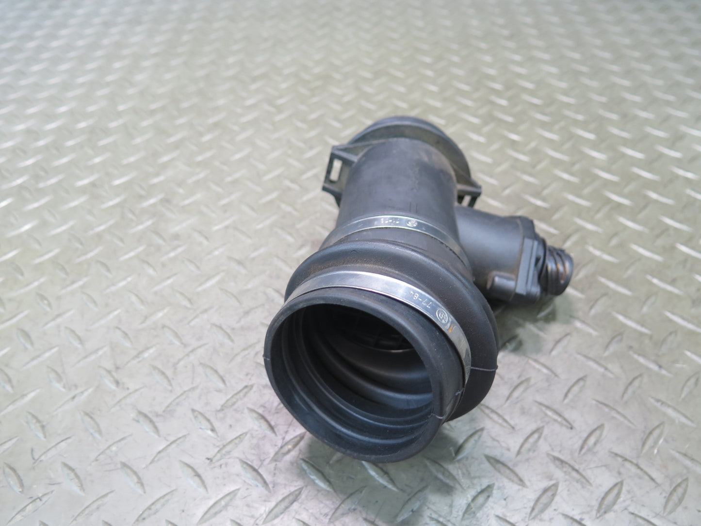 96-98 BMW E36/7 Z3 1.9L M44 Mass Air Flow Meter MAF Sensor w Hose 1736224 OEM
