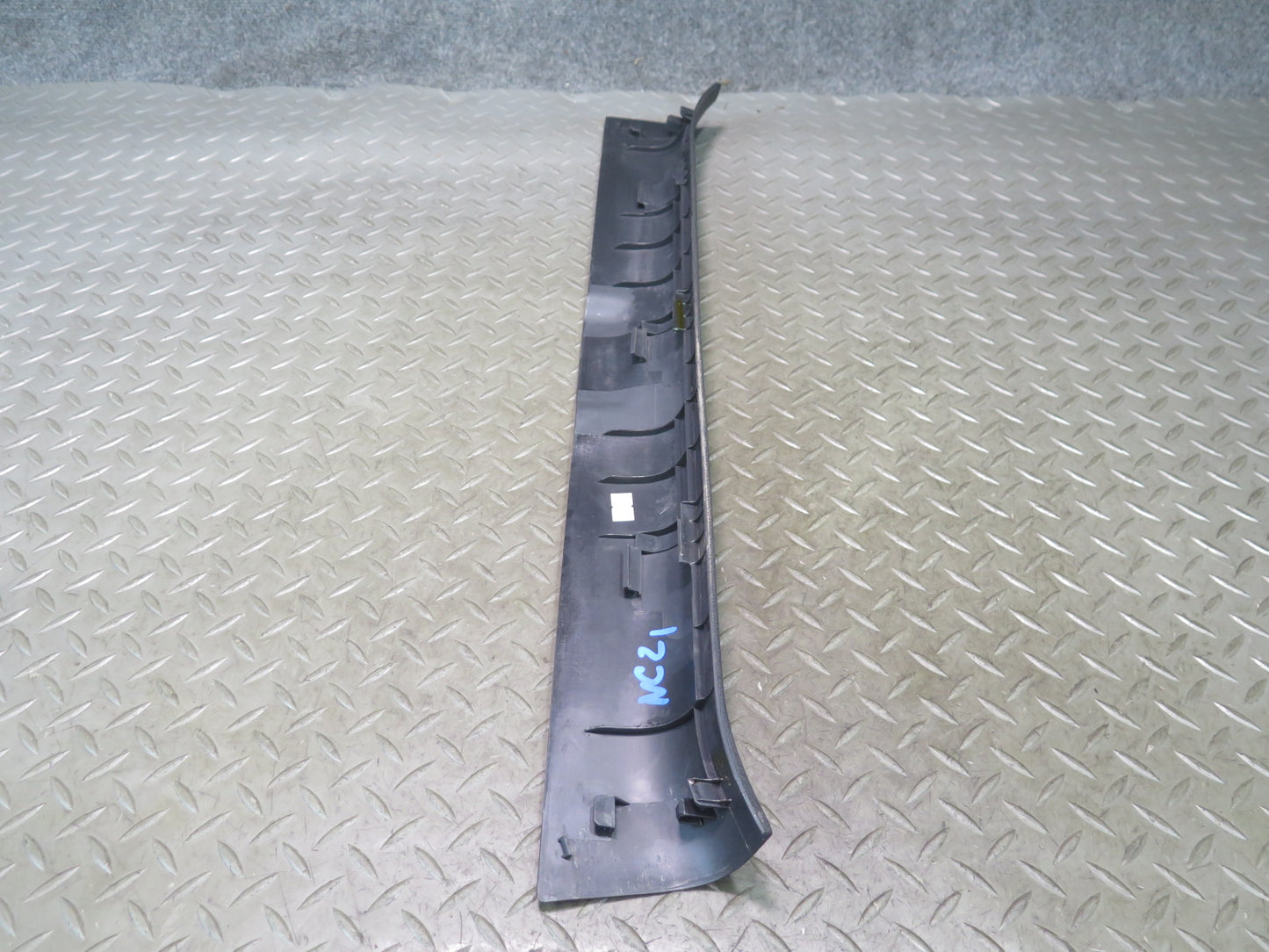 09-20 Nissan Z34 370Z Set of 2 Left & Right Door Sill Scuff Plate Trim Cover OEM