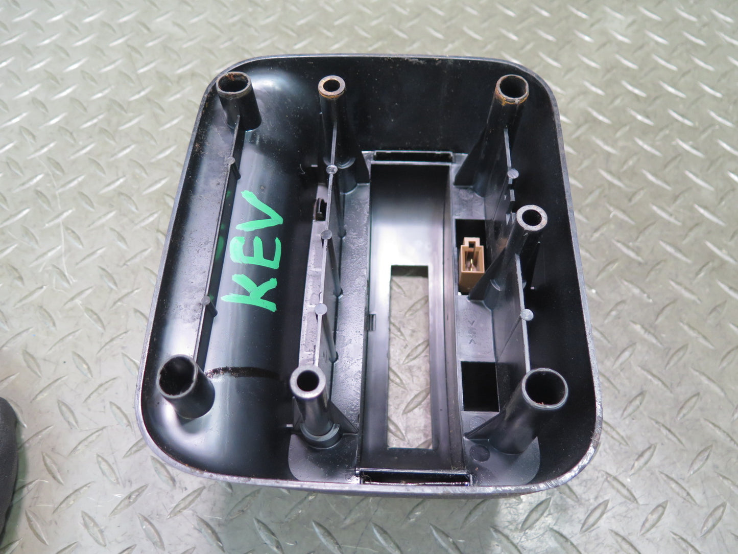 99-03 VW Eurovan MV T4 A/T Lower Shifter Mount Bracket Cover Trim 701713603 OEM