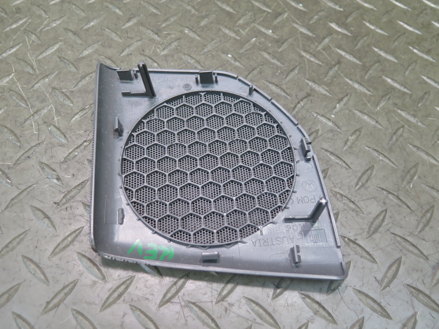 99-03 VW Eurovan T4 Set of 2 Front Left & Right Dash Speaker Grille Cover OEM
