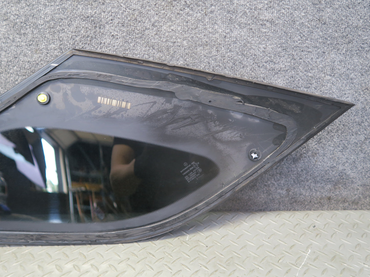 12-18 Mercedes W166 GLE Ml-class Rear Right Quarter Window Glass OEM