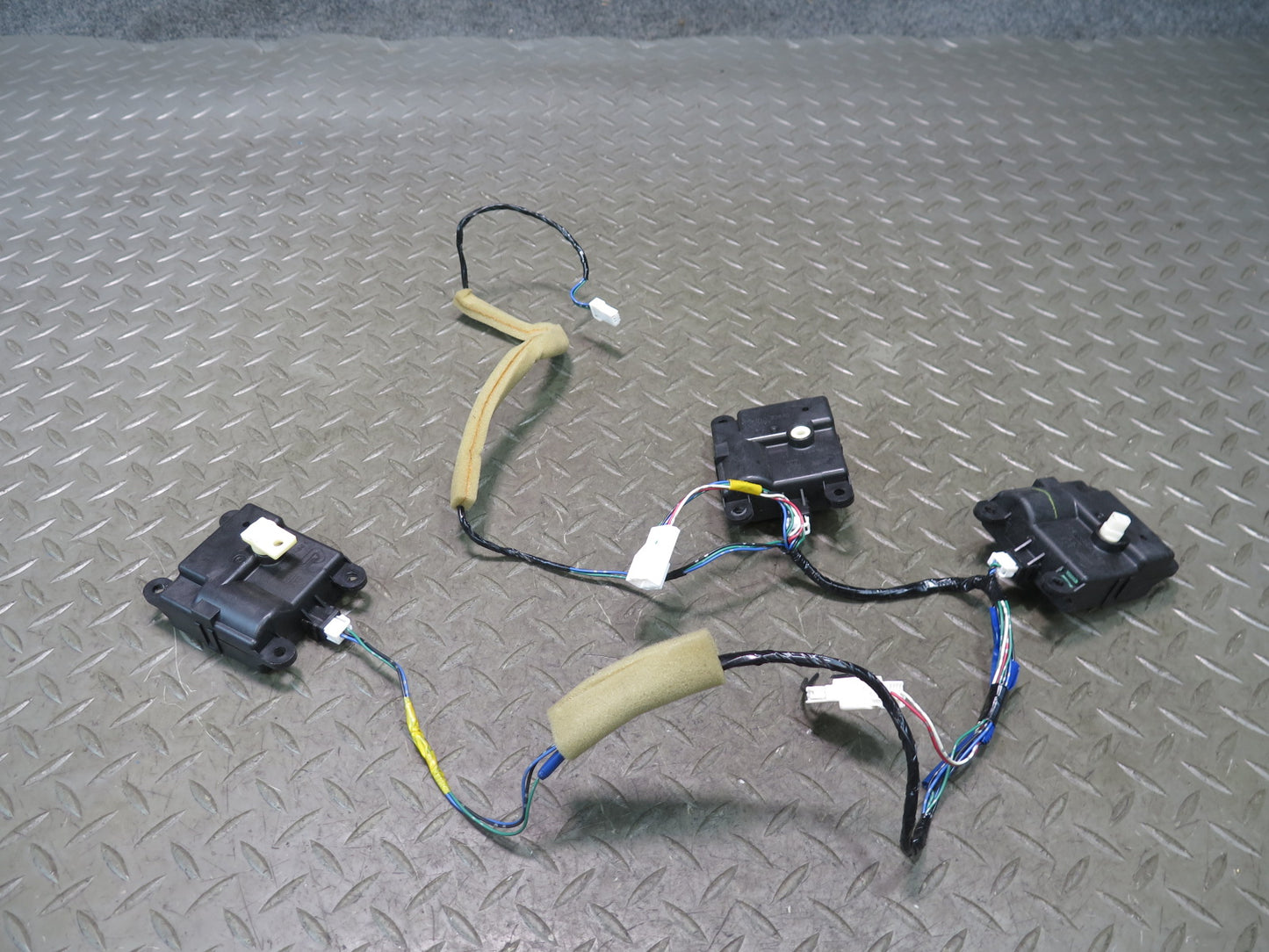 09-20 Nissan Z34 370Z Set of 3 A/C Heater Flap Door Actuator Motor Wiring OEM