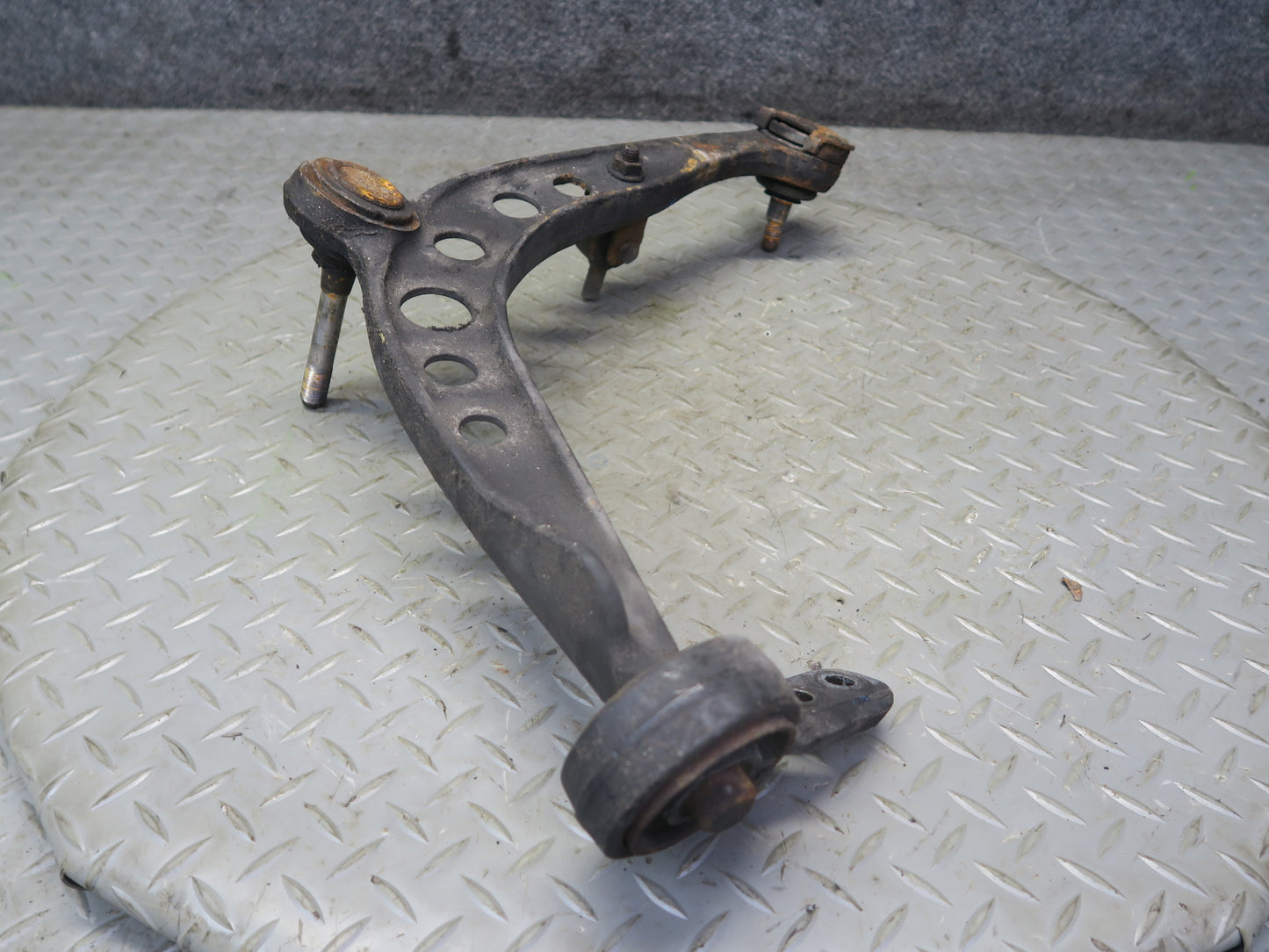 96-02 BMW E36/7 Z3 Front Right Suspension Lower Control Arm OEM