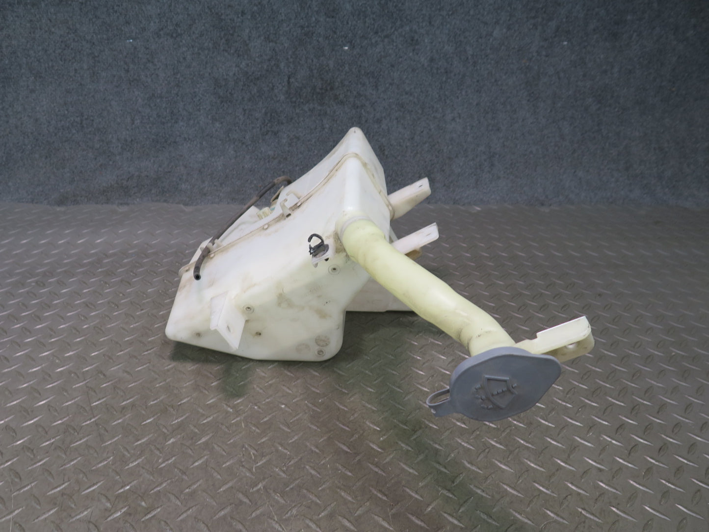 09-12 Nissan Z34 370Z Windshield Washer Reservoir Bottle Tank w Pump & Neck OEM