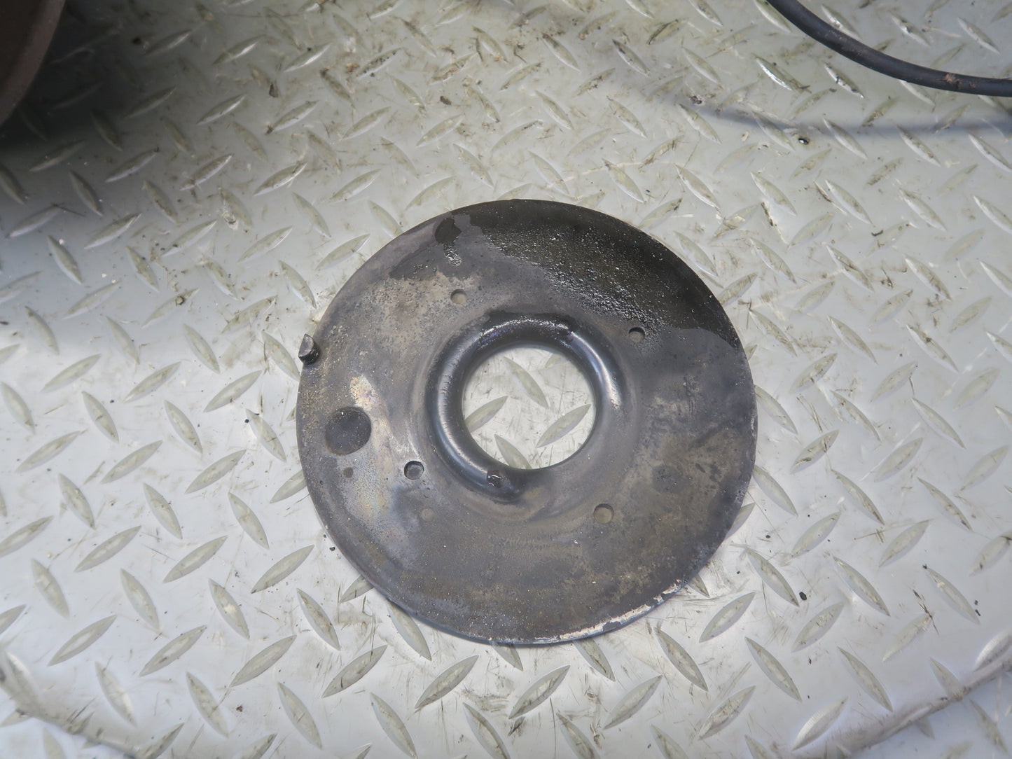 99-03 VW Eurovan T4 Rear Left Spindle Knuckle Wheel Hub Bearing 136K Miles OEM