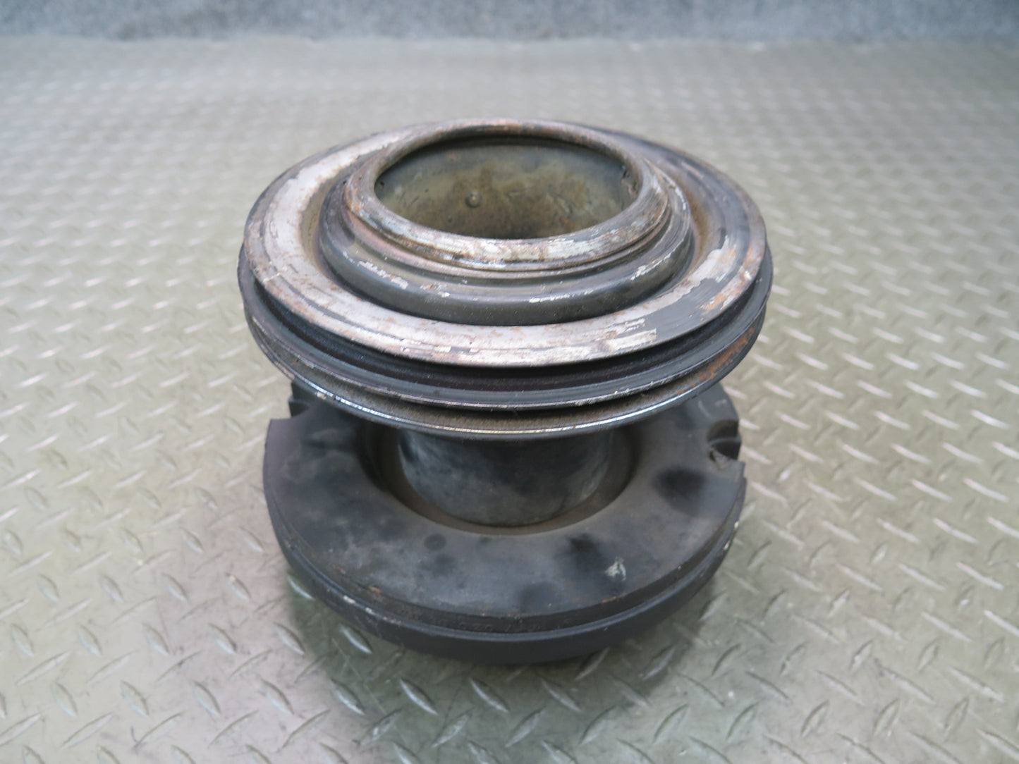 86-91 Mercedes W126 560SEC 560SEL M117 Harmonic Balancer w Crankshaft Pulley OEM